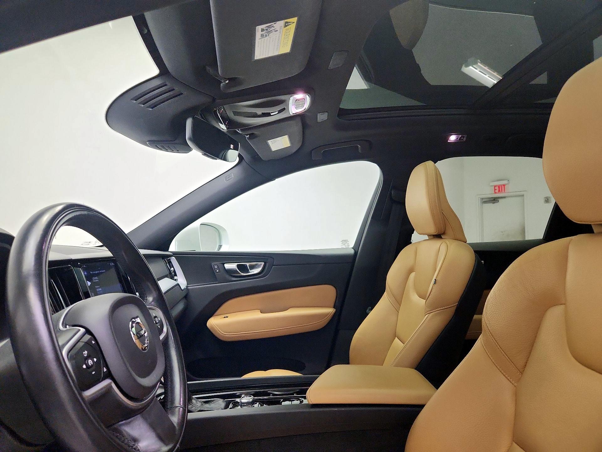 Thumbnail: 2020 Volvo XC60 - 19