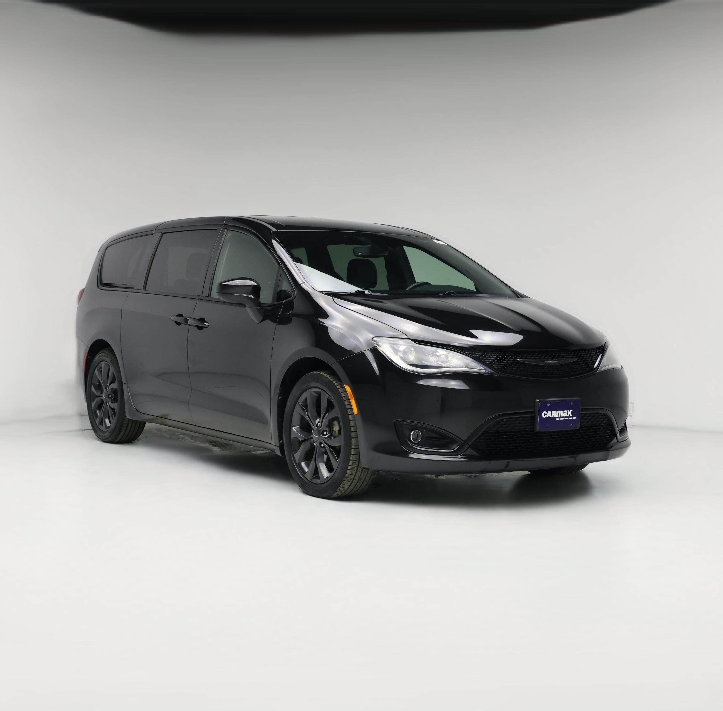 Thumbnail: 2020 Chrysler Pacifica - 1