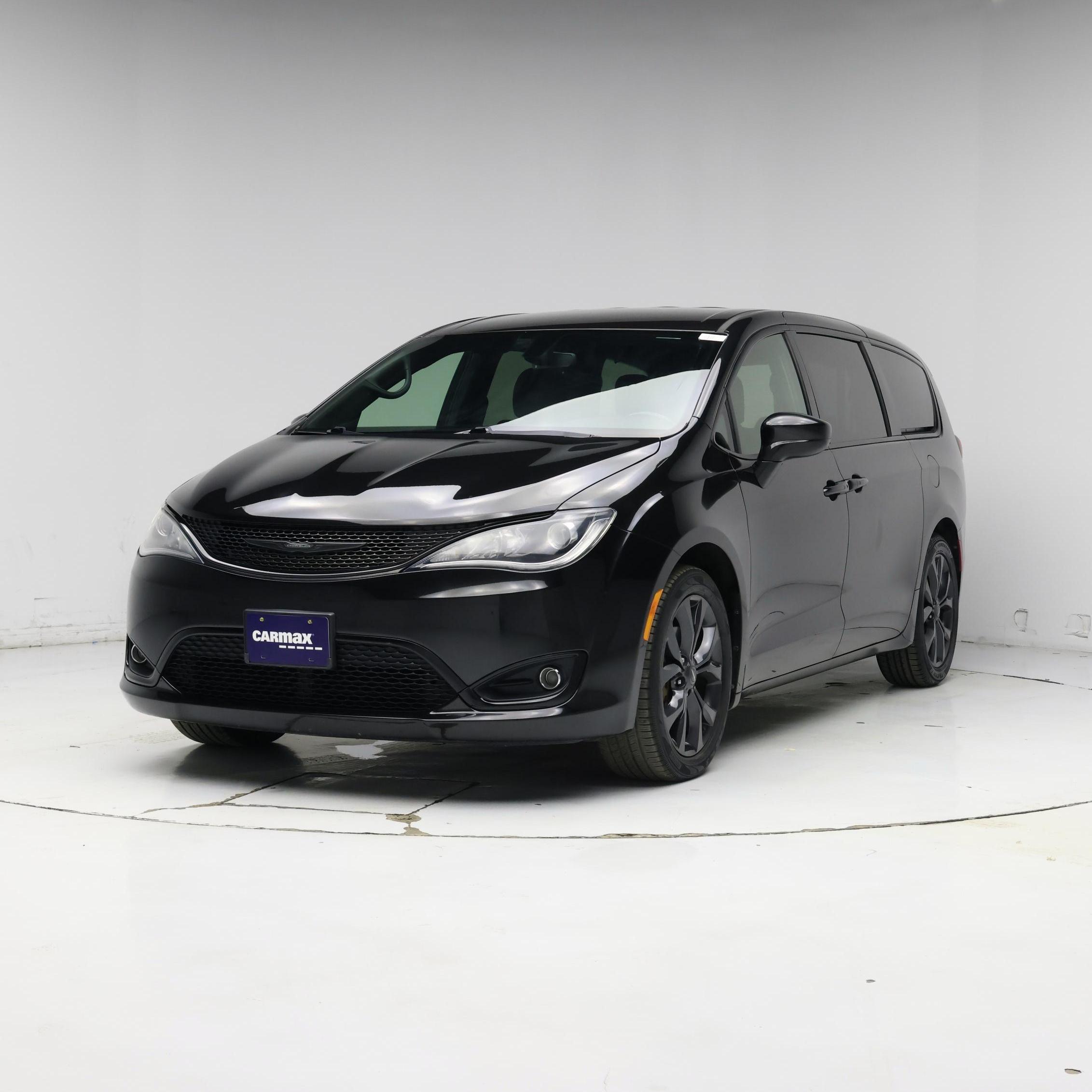 Thumbnail: 2020 Chrysler Pacifica - 4