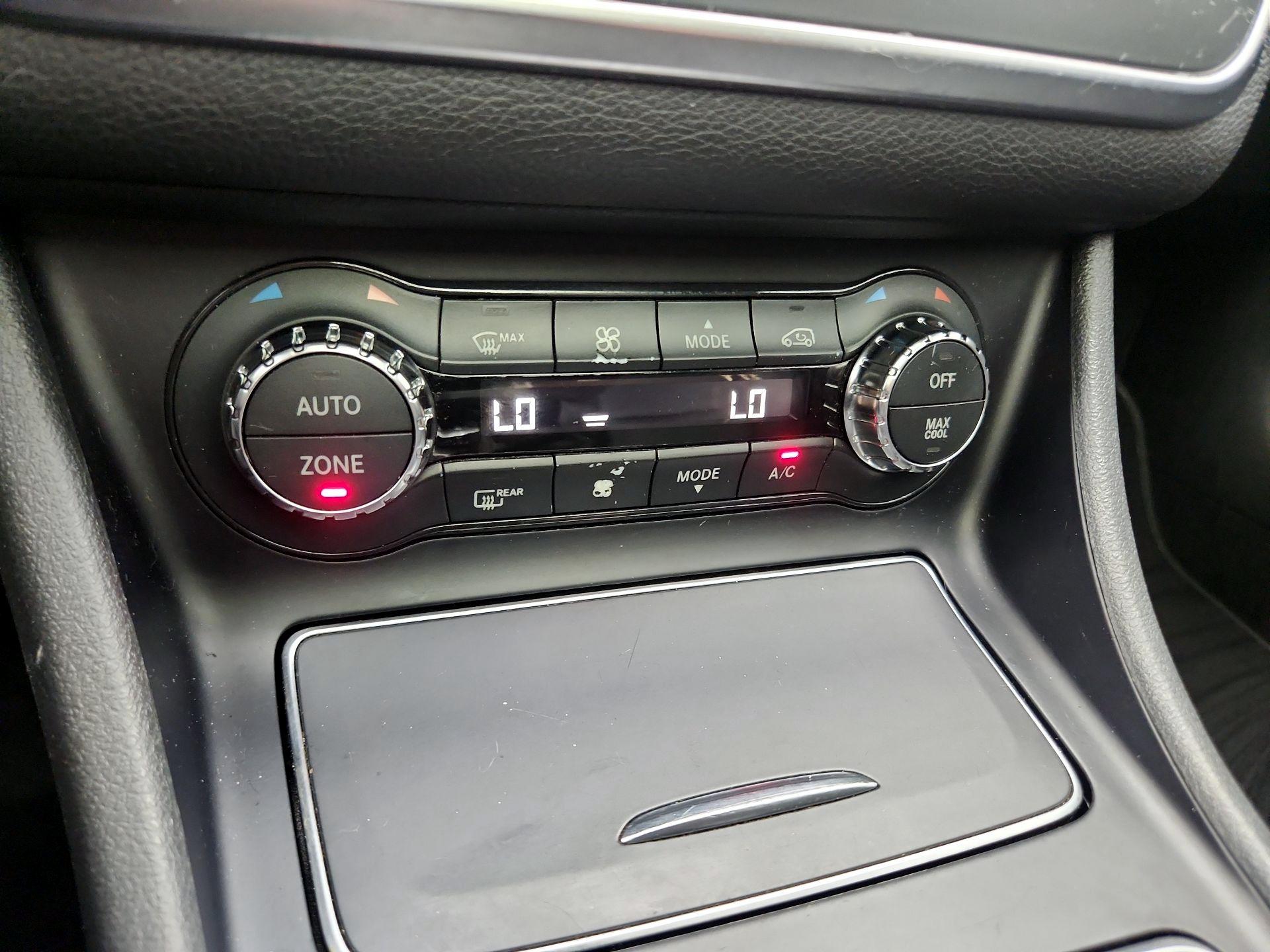 Thumbnail: 2017 Mercedes-Benz CLA - 16