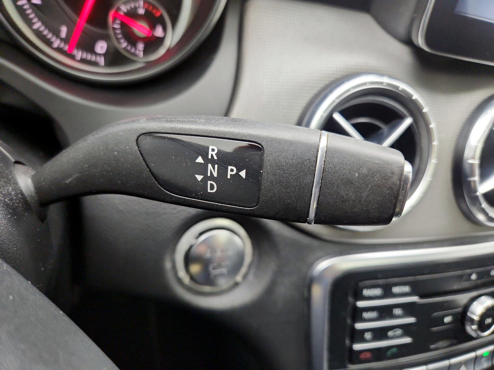 Thumbnail: 2017 Mercedes-Benz CLA - 17