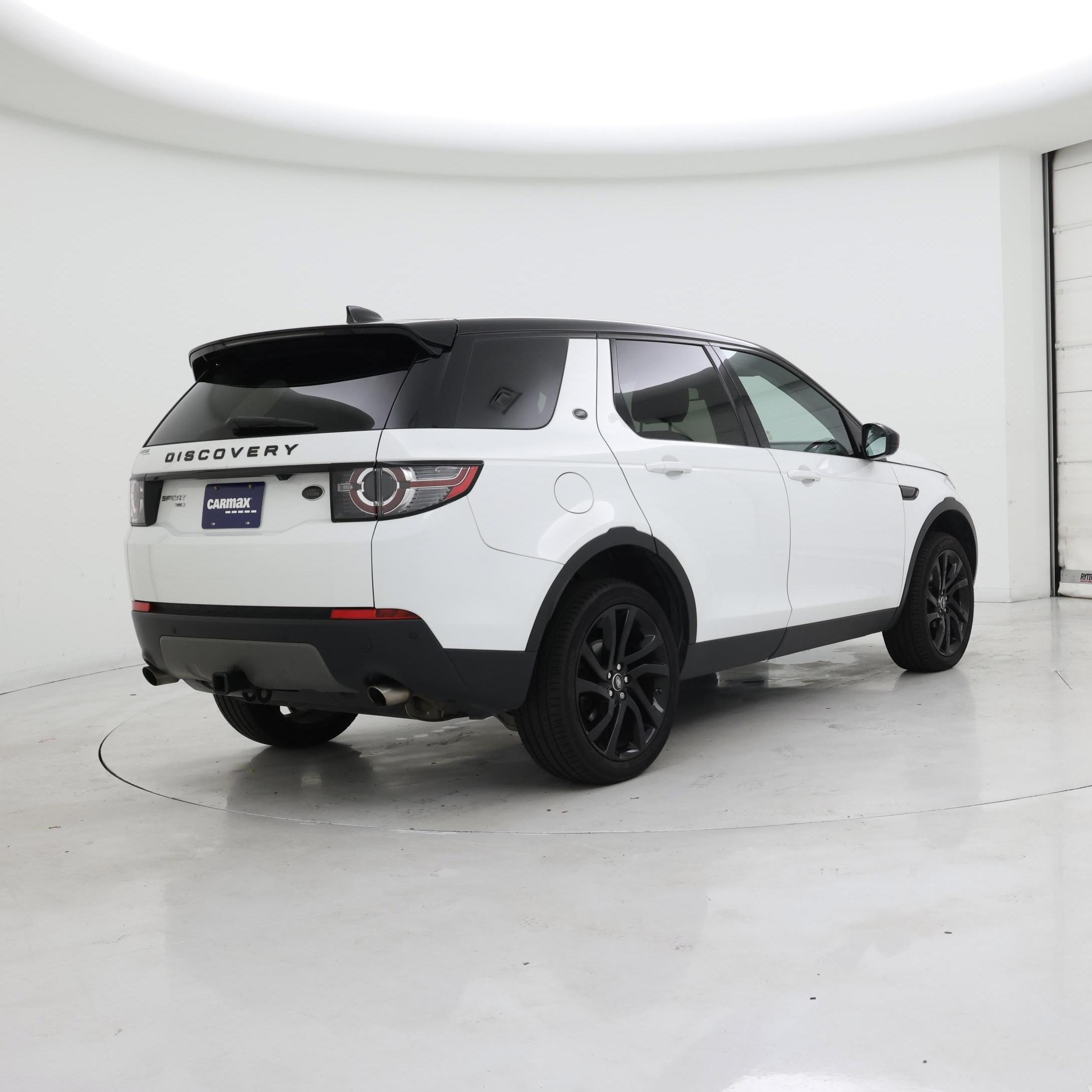 Thumbnail: 2017 Land Rover Discovery Sport - 8