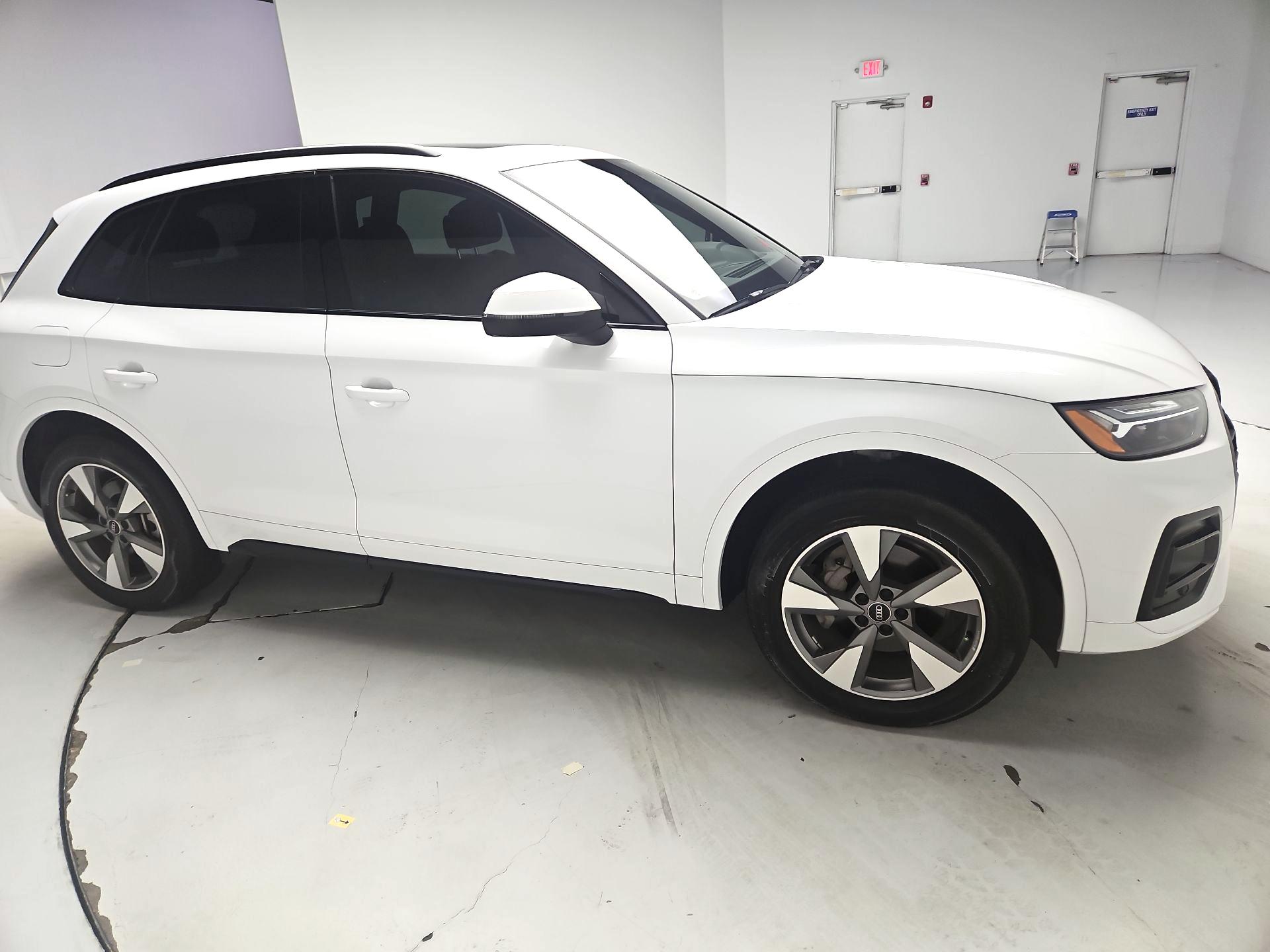 Thumbnail: 2024 Audi Q5 - 4