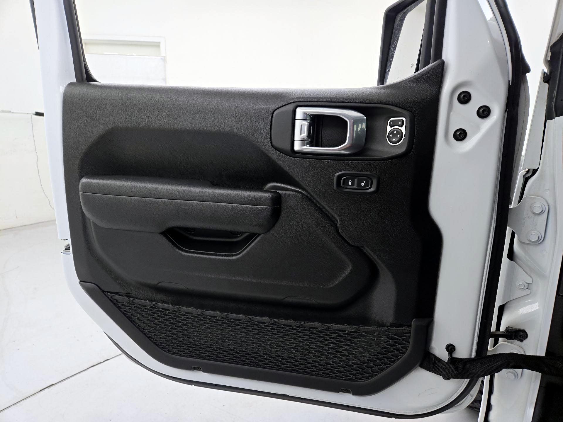 Thumbnail: 2024 Jeep Wrangler - 12
