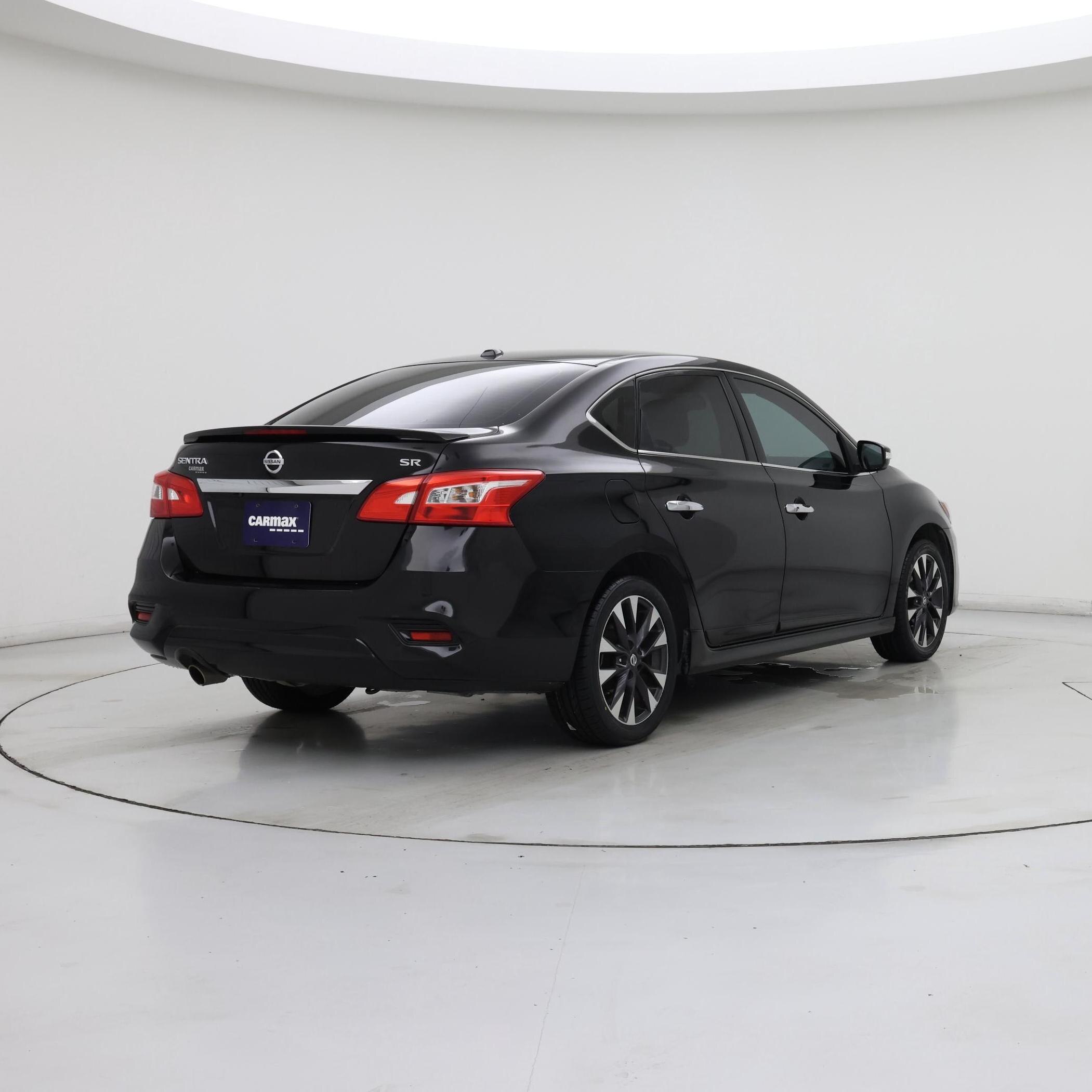 Thumbnail: 2018 Nissan Sentra - 8