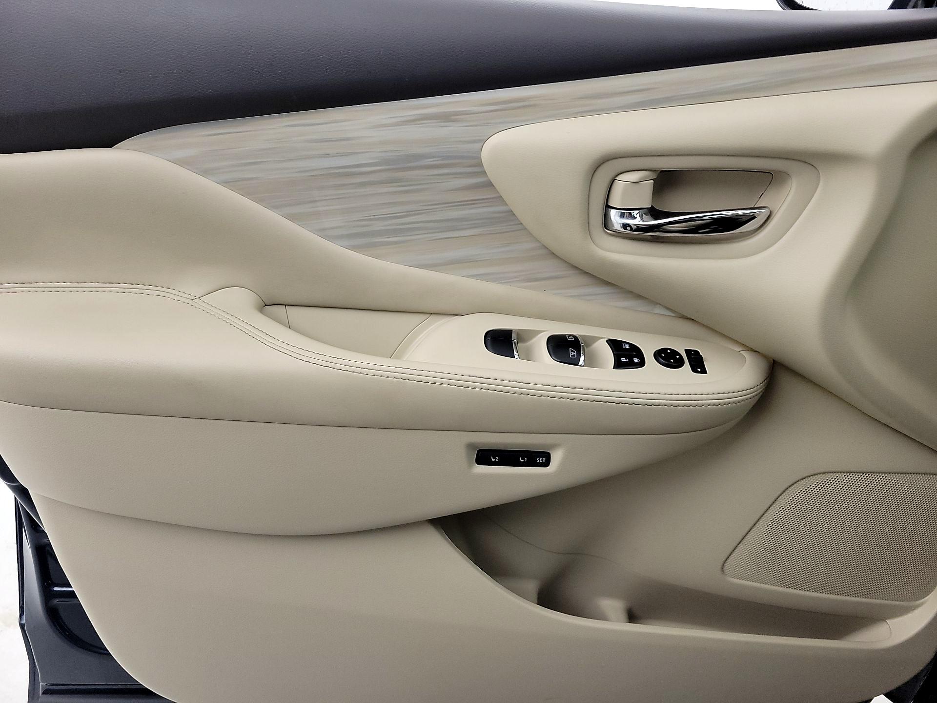 Thumbnail: 2017 Nissan Murano - 12