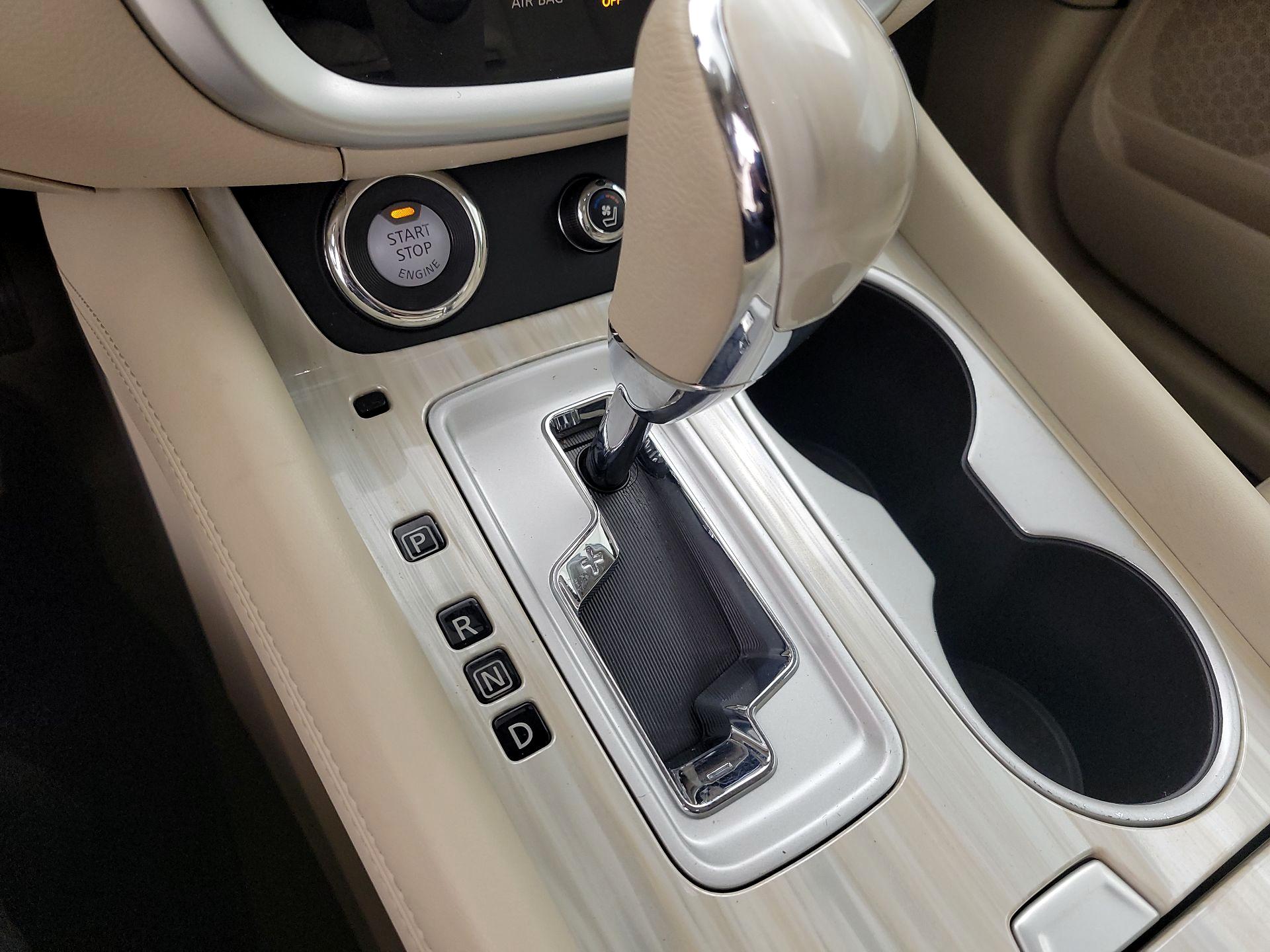 Thumbnail: 2017 Nissan Murano - 18