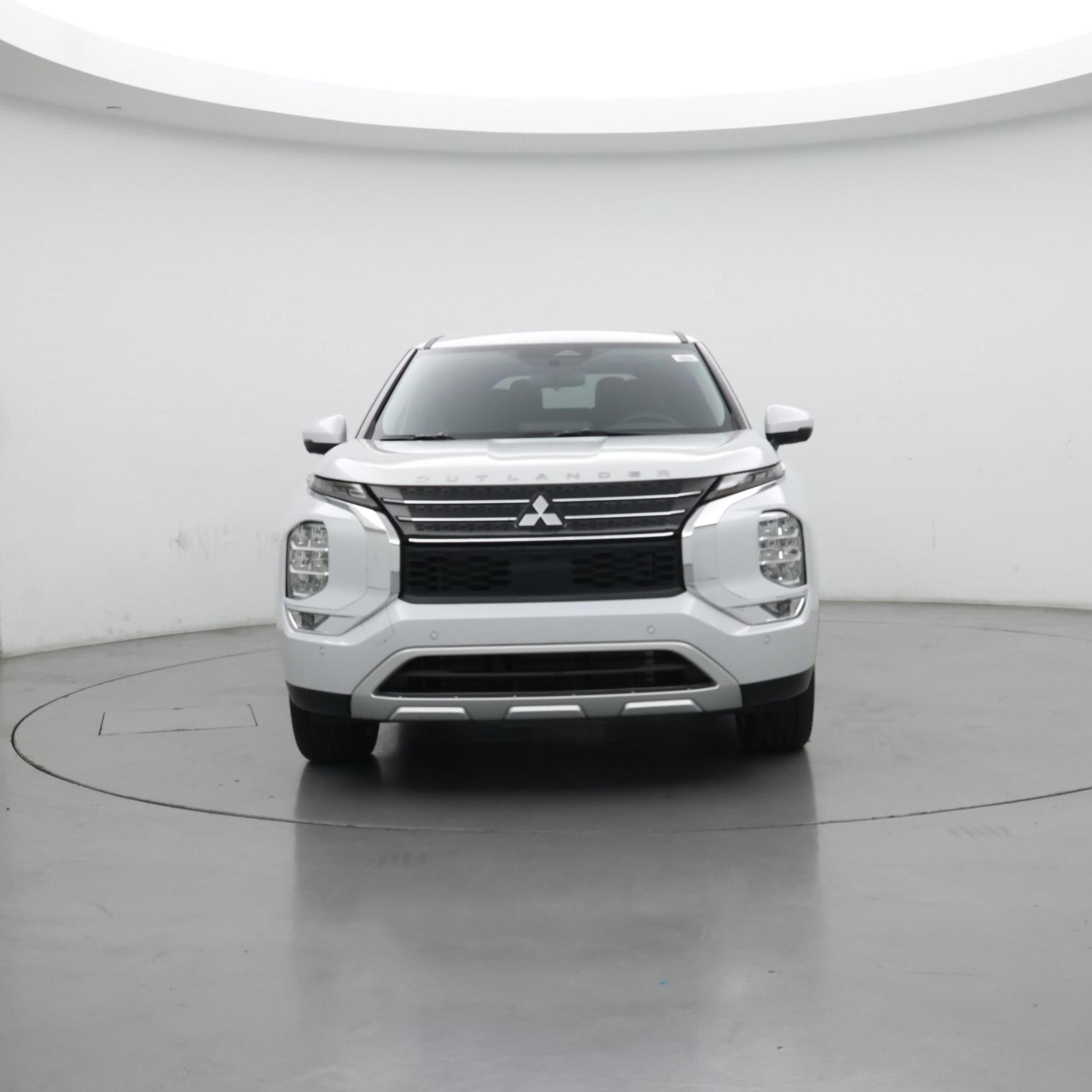 Thumbnail: 2024 Mitsubishi Outlander - 5