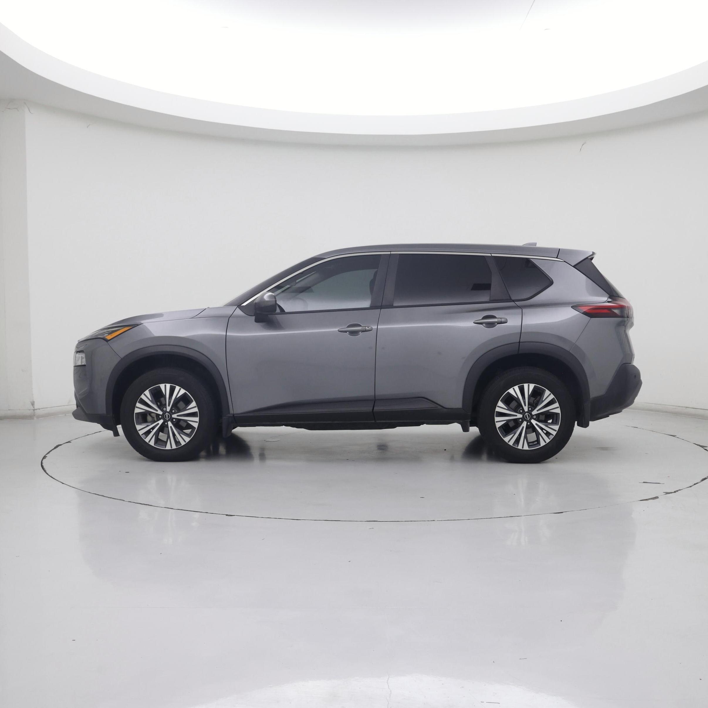 Thumbnail: 2022 Nissan Rogue - 3