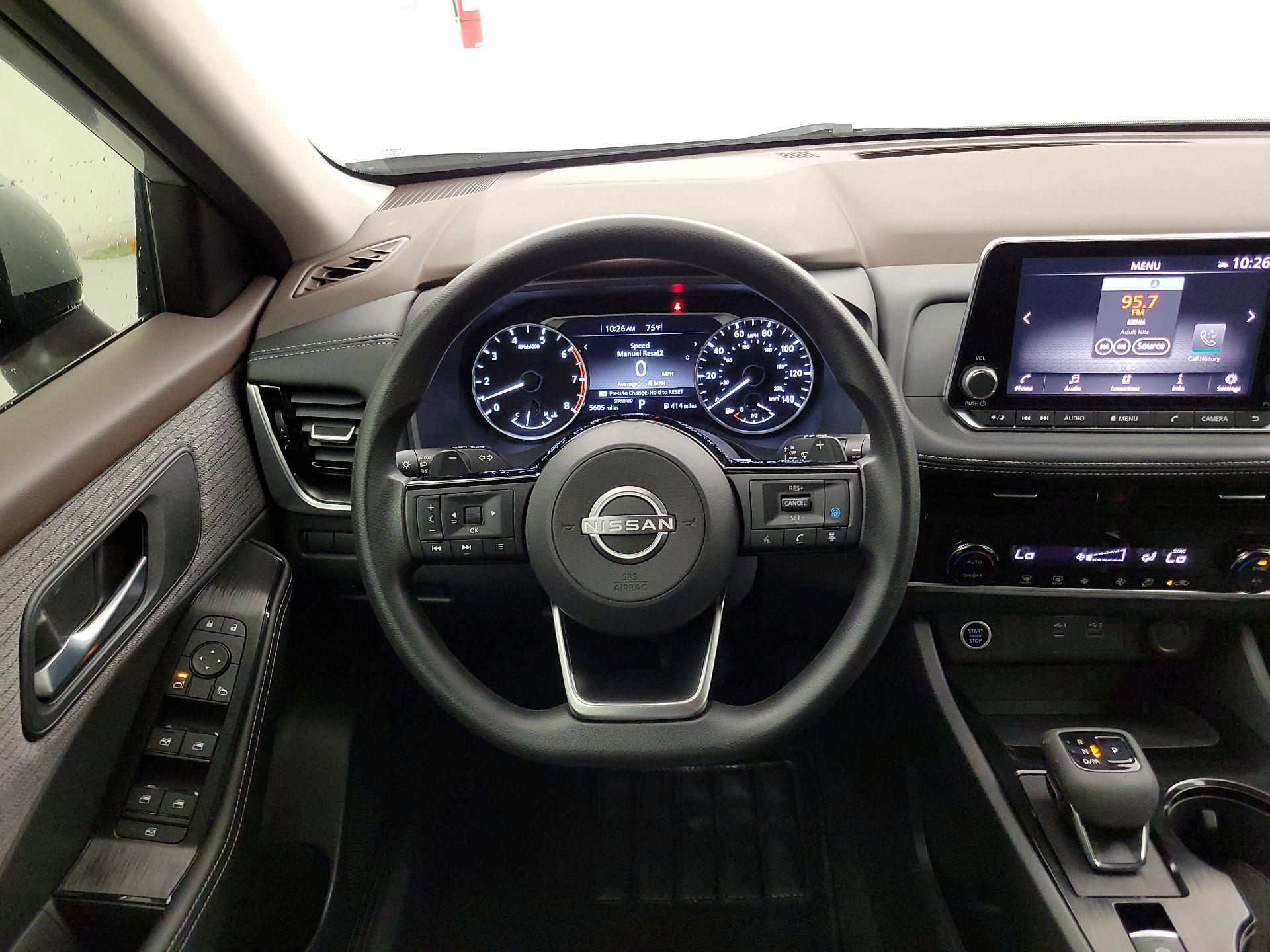 Thumbnail: 2022 Nissan Rogue - 10