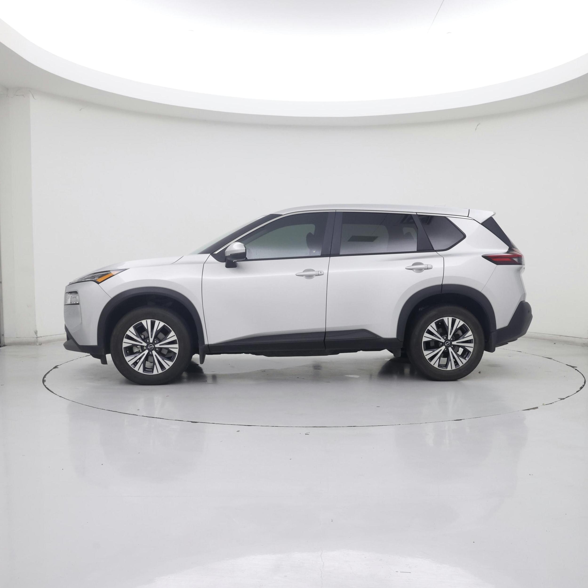 Thumbnail: 2022 Nissan Rogue - 3