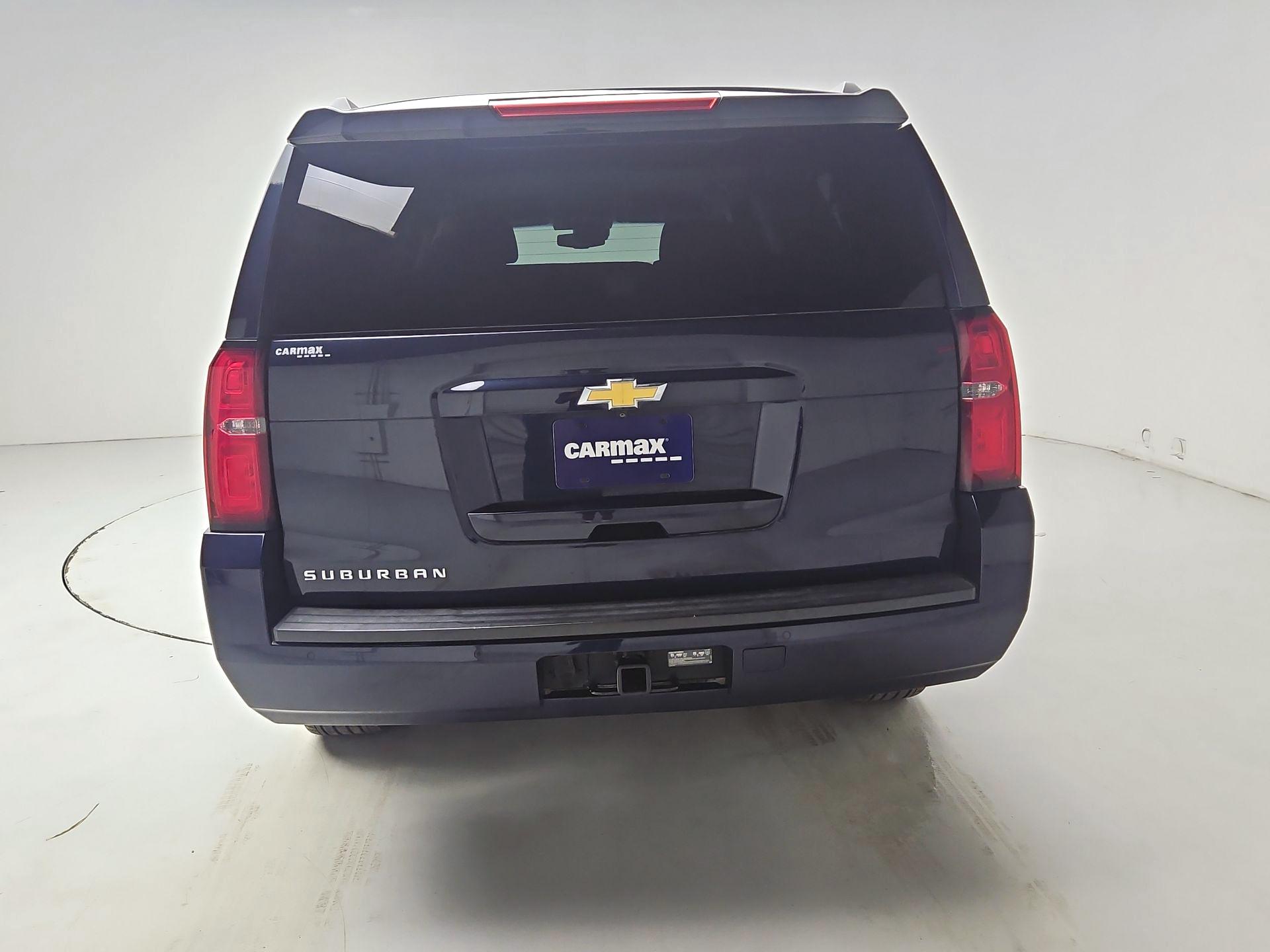 Thumbnail: 2017 Chevrolet Suburban - 6