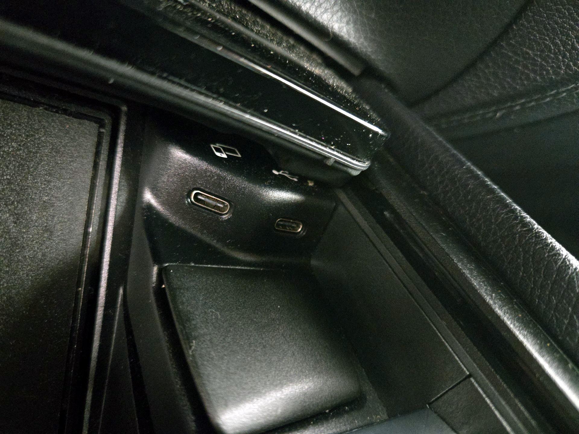 Thumbnail: 2020 Mercedes-Benz GLE - 19