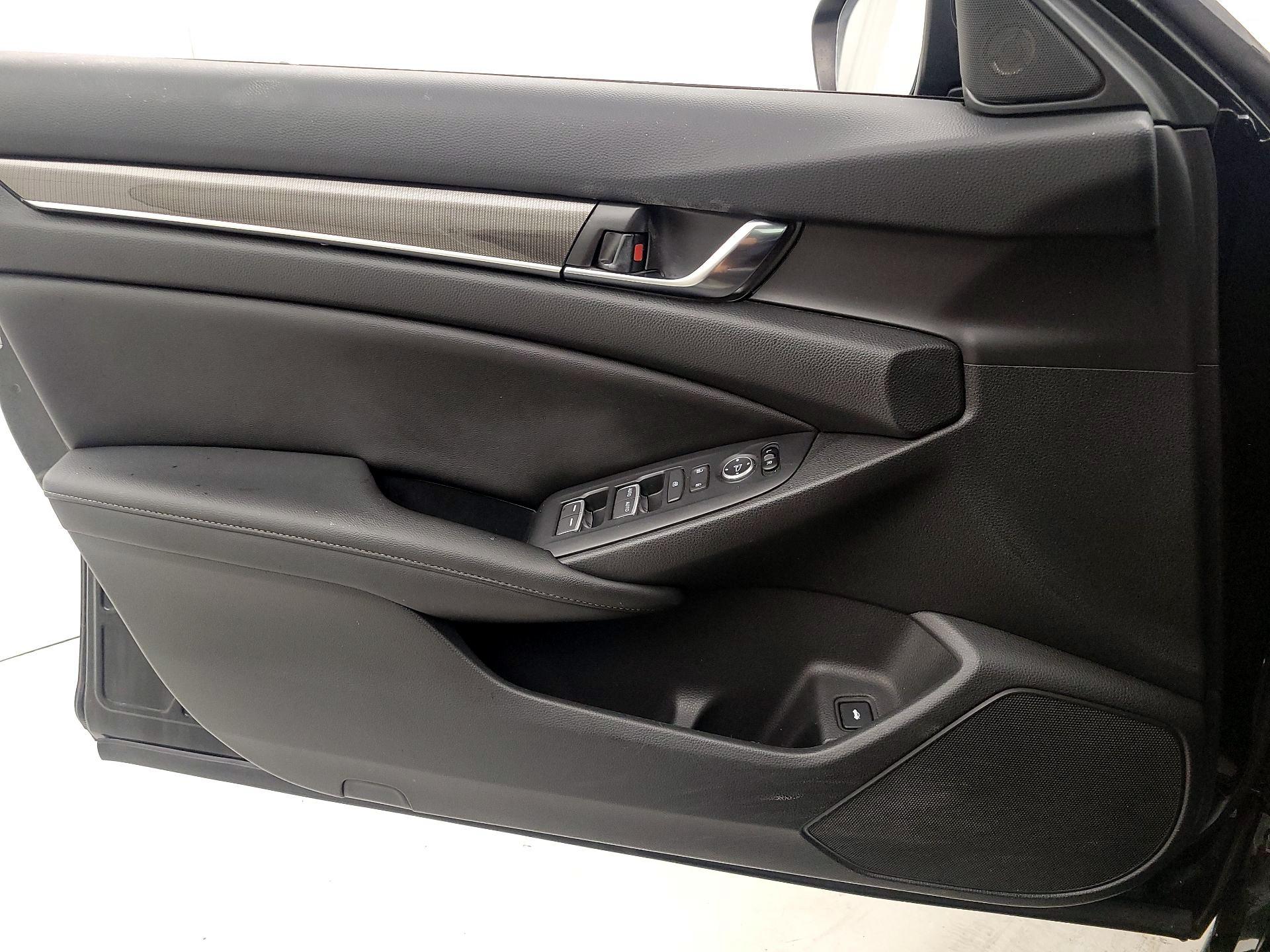 Thumbnail: 2019 Honda Accord - 12
