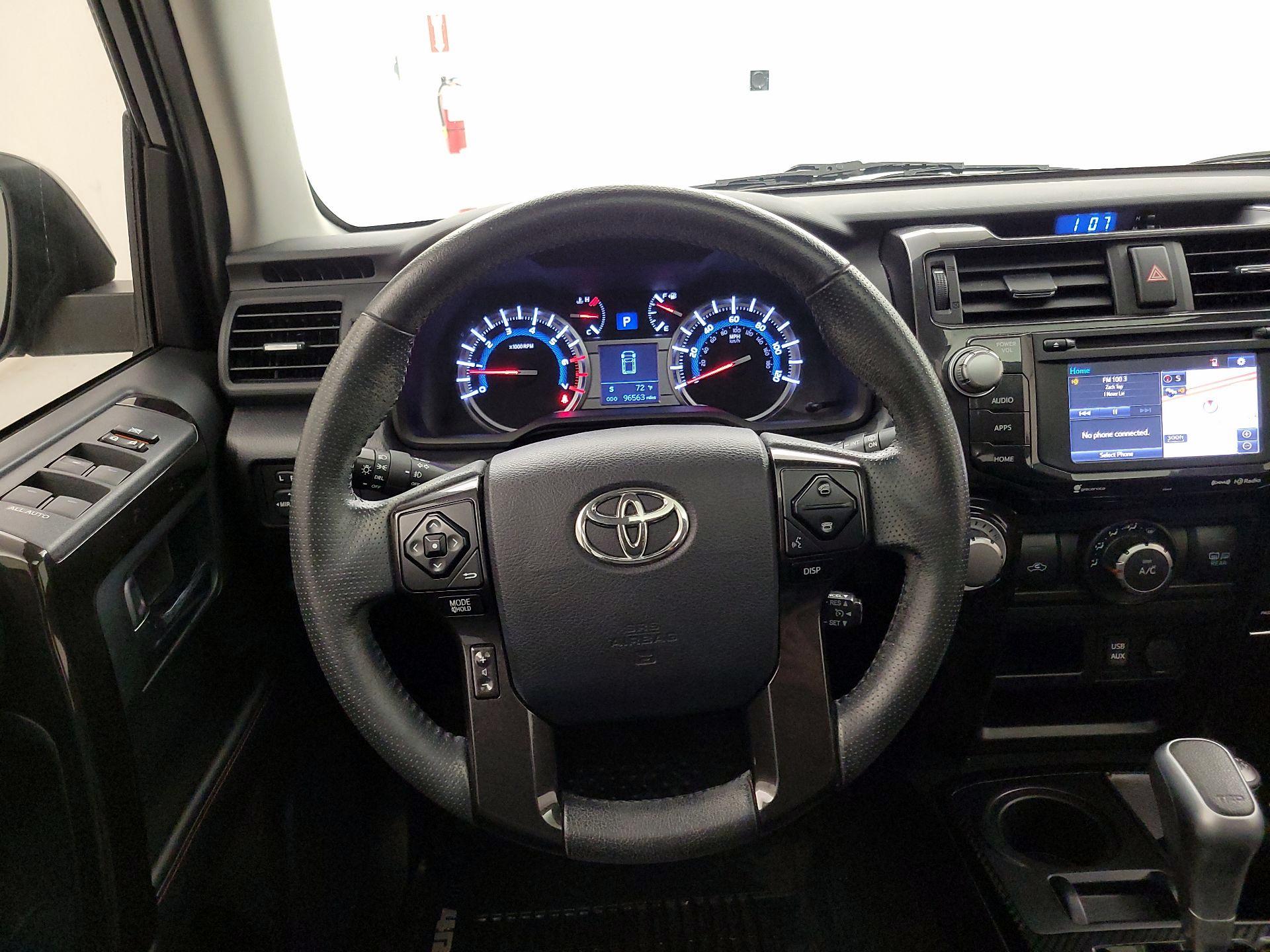 Thumbnail: 2019 Toyota 4Runner - 10