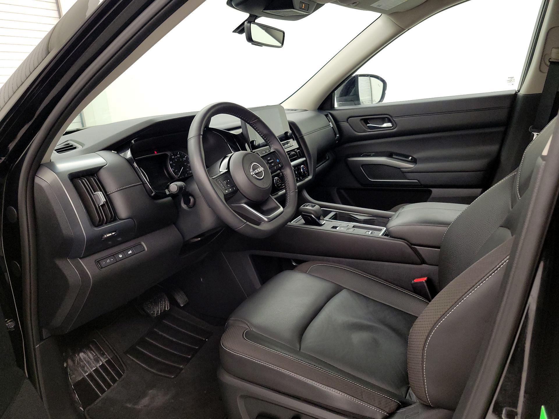 Thumbnail: 2024 Nissan Pathfinder - 11