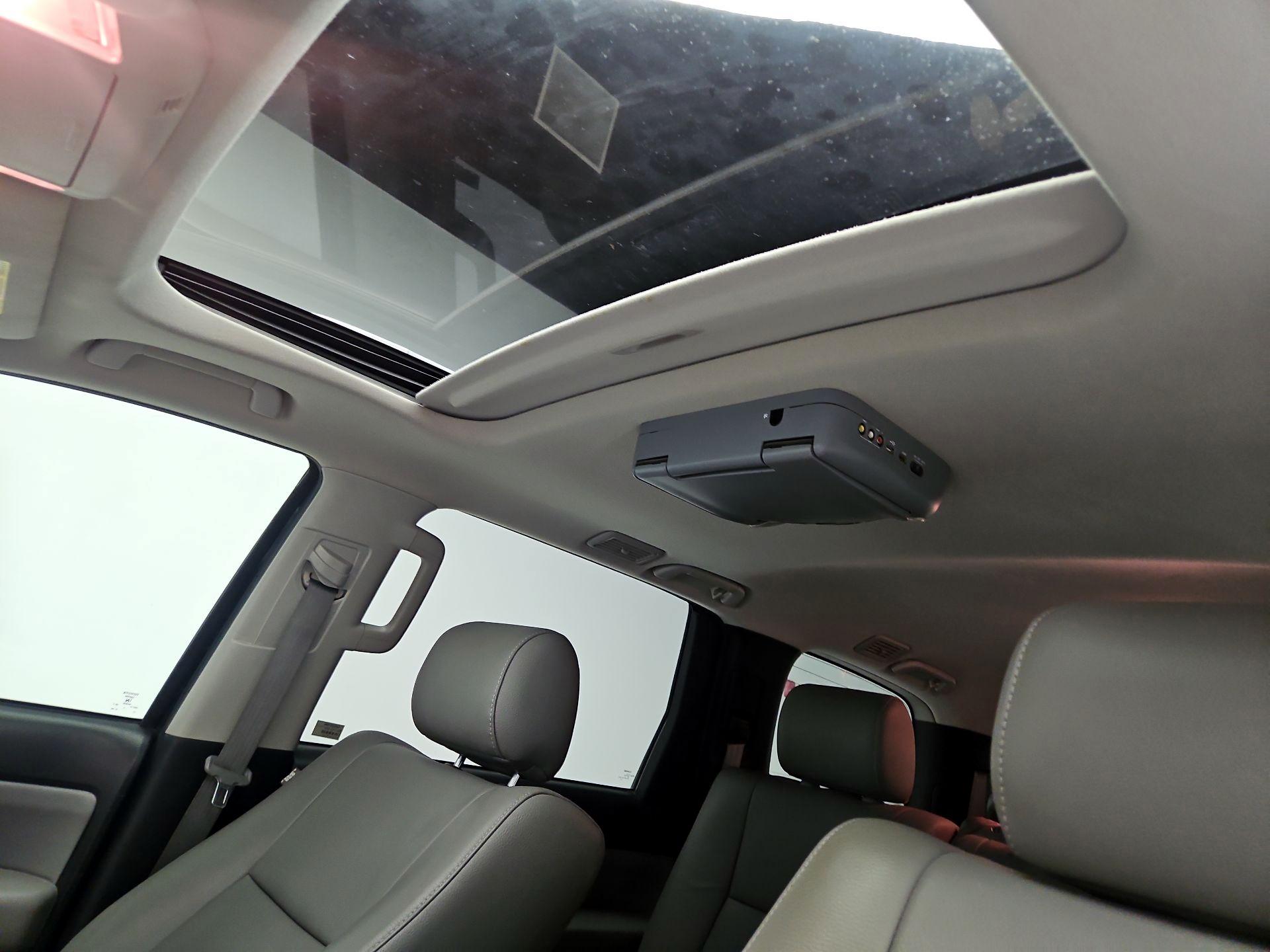 Thumbnail: 2019 Toyota Sequoia - 17