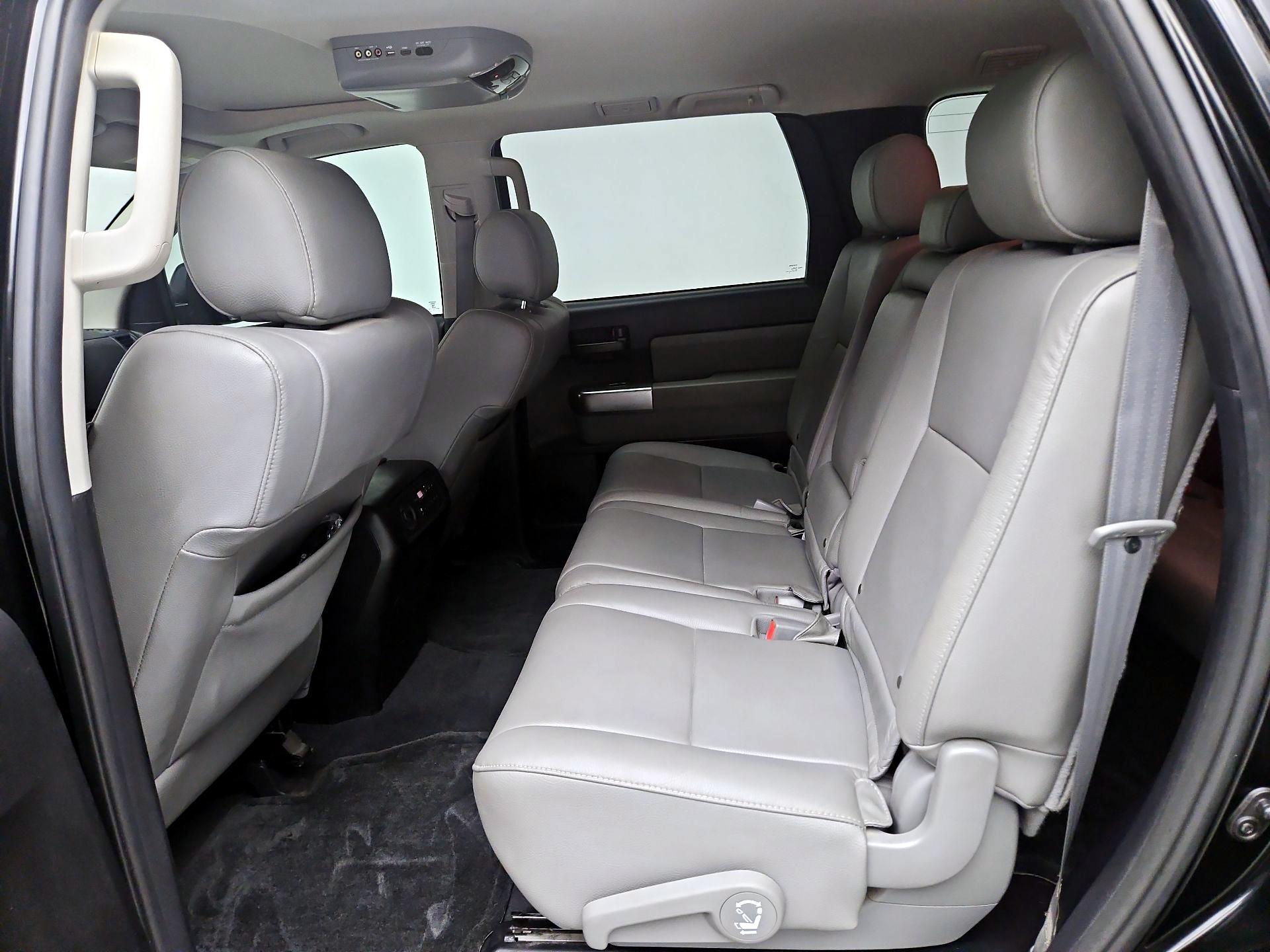 Thumbnail: 2019 Toyota Sequoia - 18