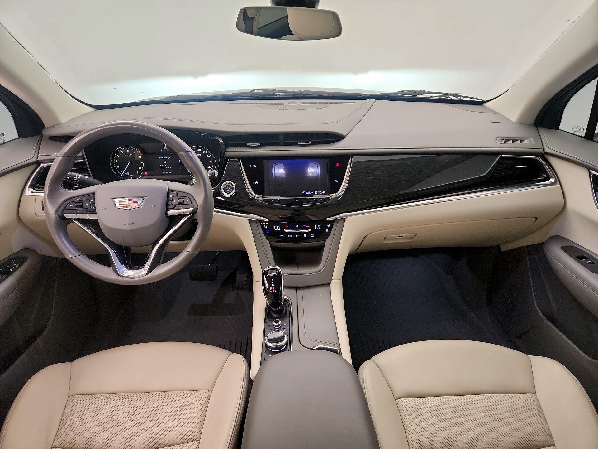 Thumbnail: 2021 Cadillac XT6 - 9