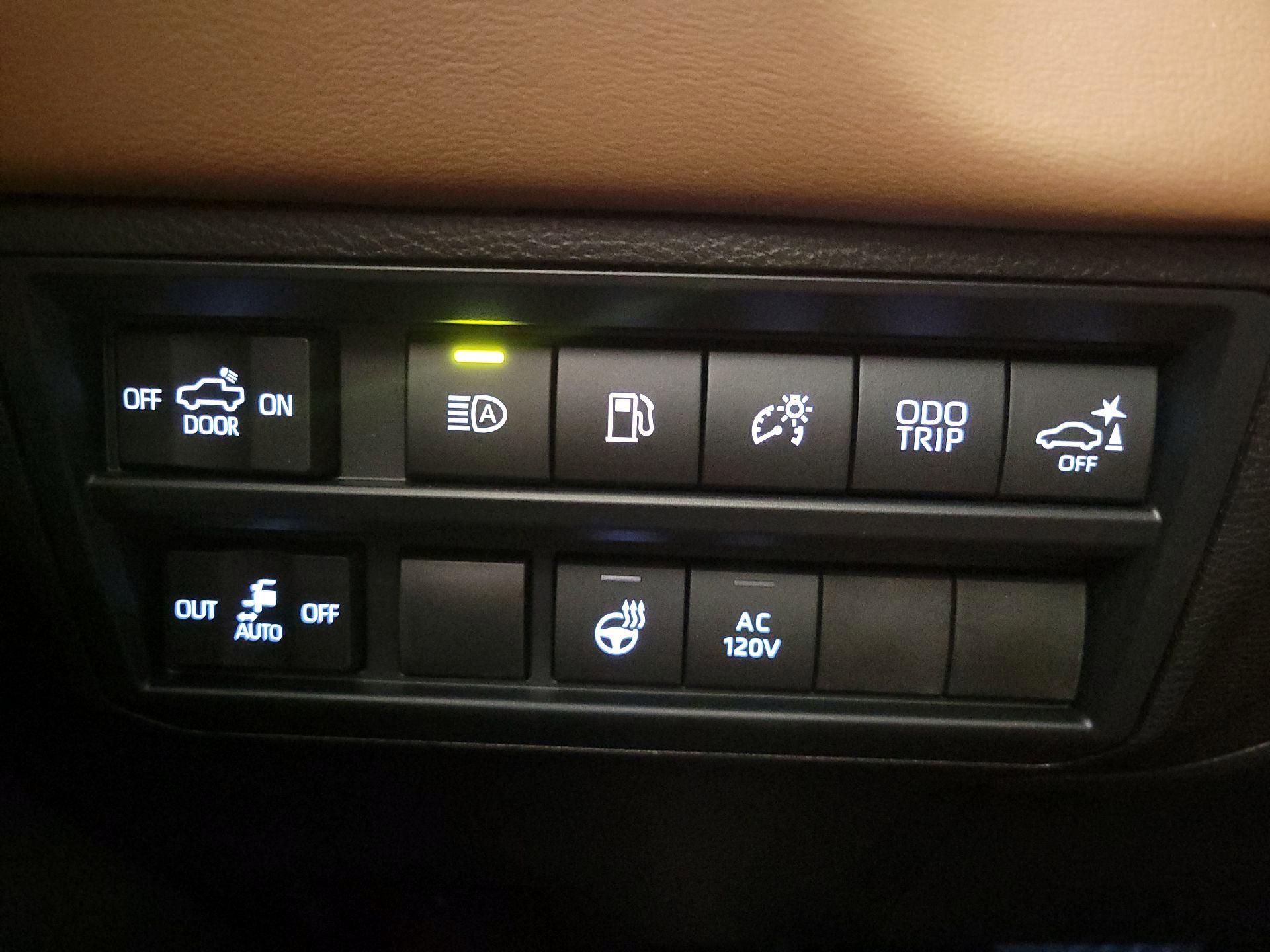 Thumbnail: 2025 Toyota Tundra - 13