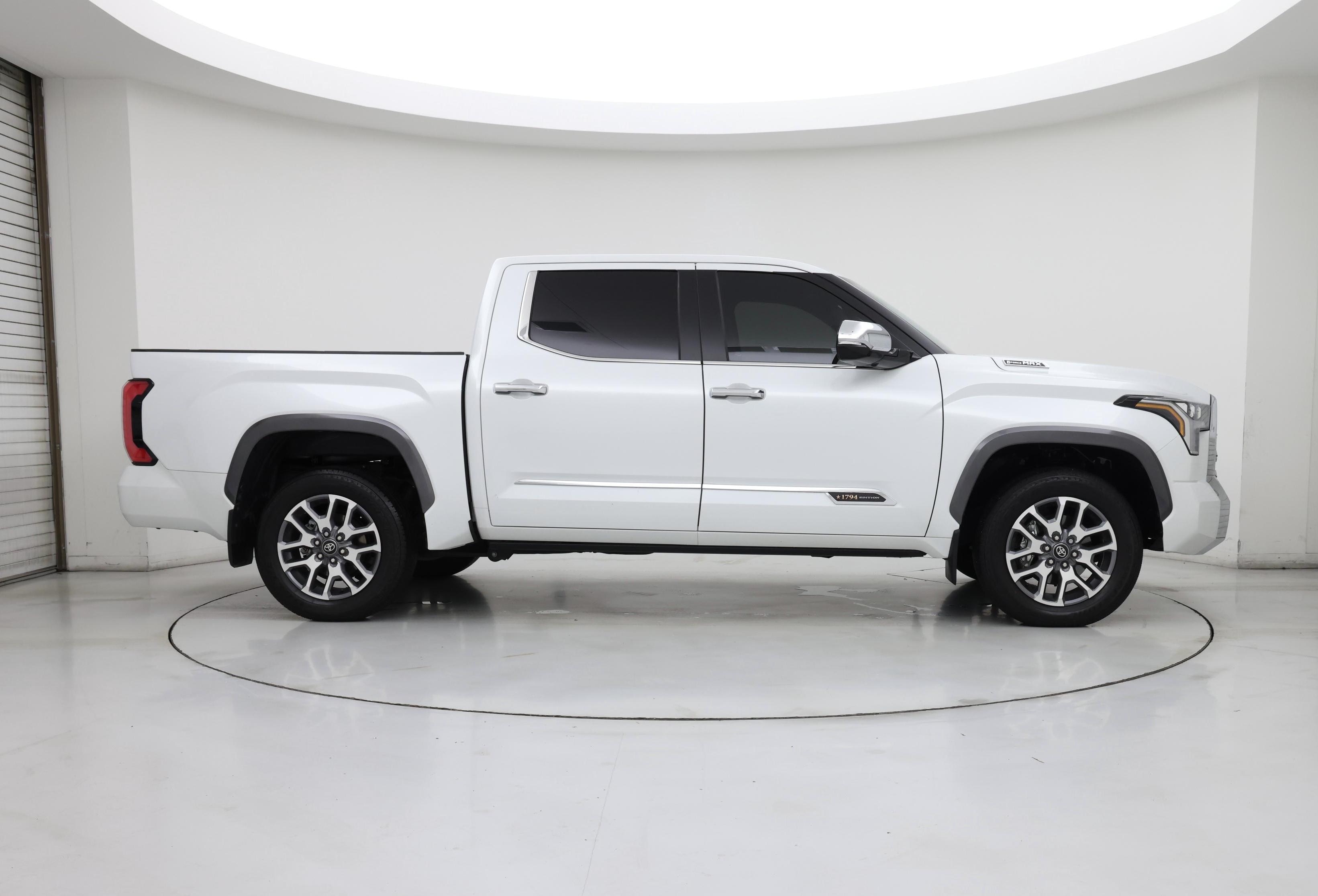 Thumbnail: 2025 Toyota Tundra - 7