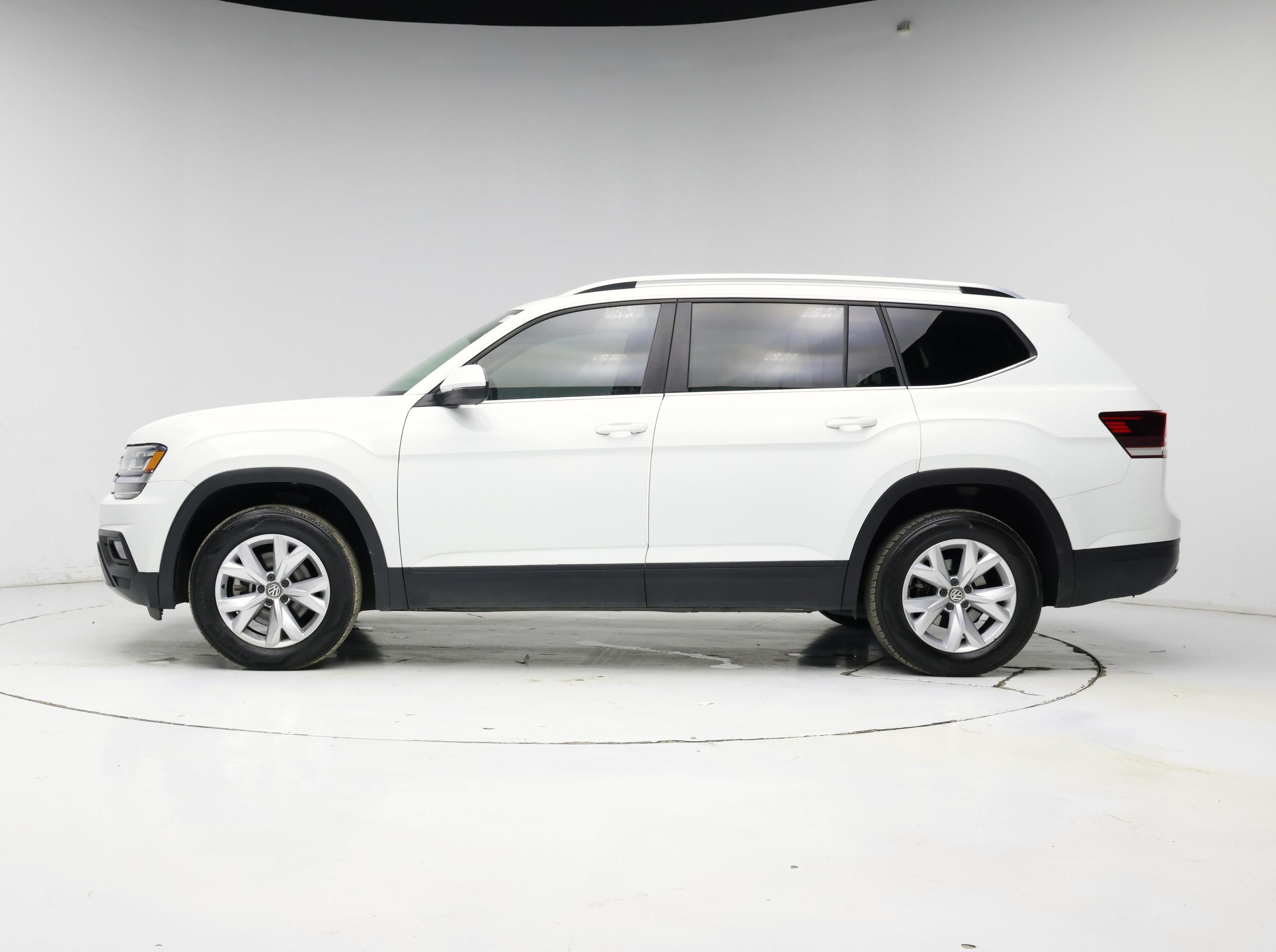 Thumbnail: 2018 Volkswagen Atlas - 3