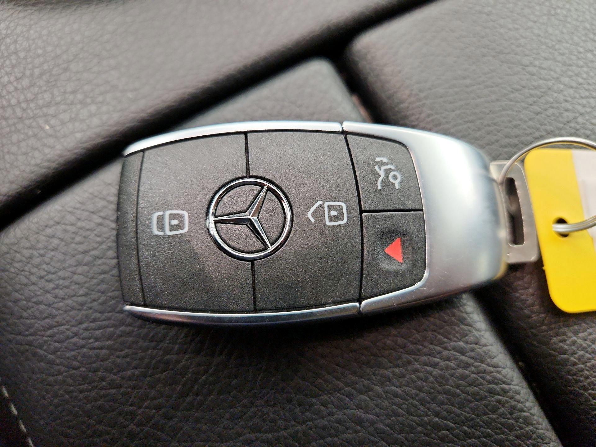 Thumbnail: 2025 Mercedes-Benz GLE - 18