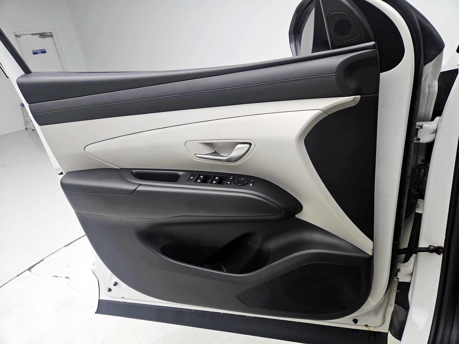 Thumbnail: 2025 Hyundai Tucson - 10