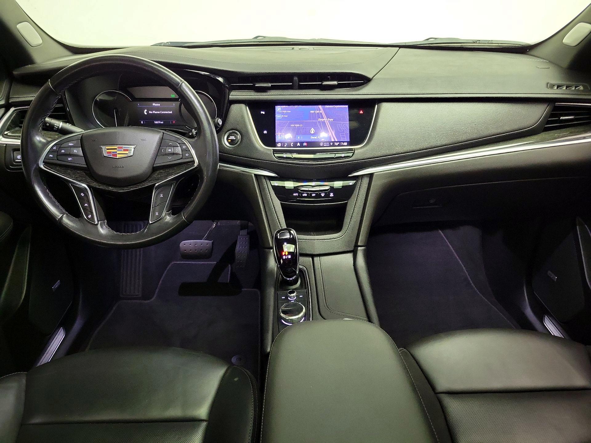 Thumbnail: 2023 Cadillac XT5 - 9