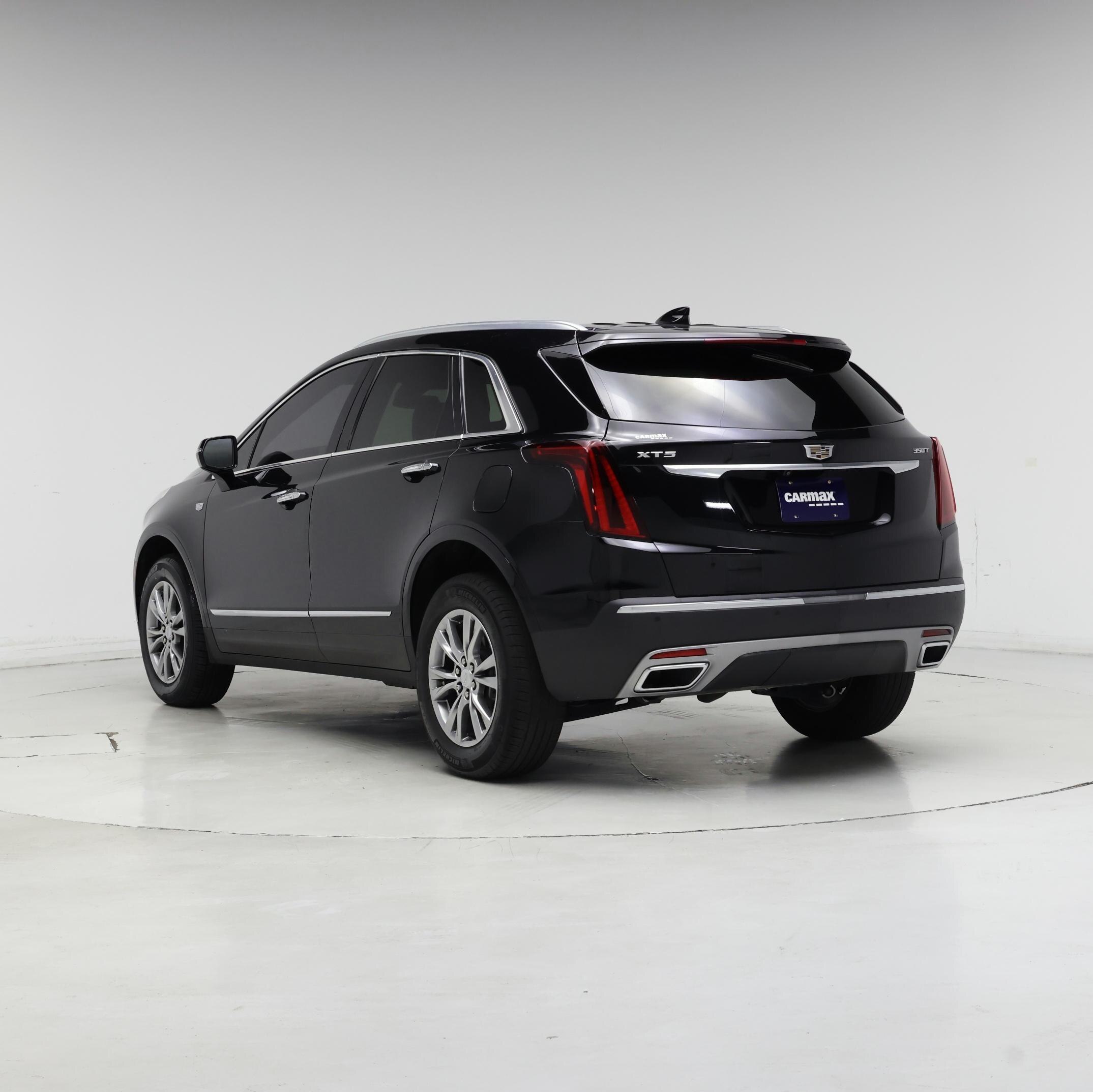 Thumbnail: 2023 Cadillac XT5 - 2