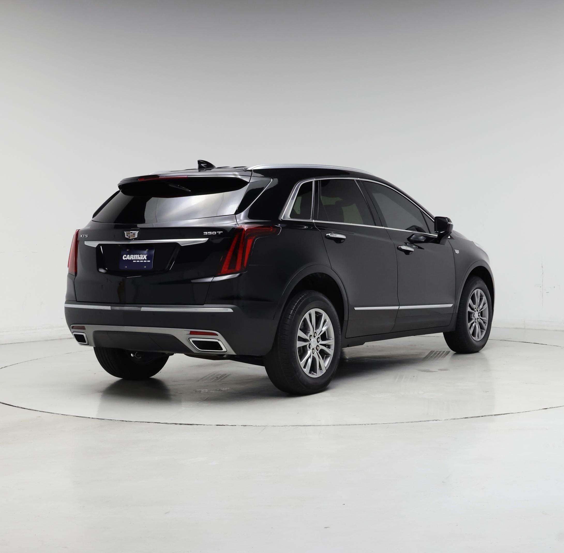 Thumbnail: 2023 Cadillac XT5 - 8