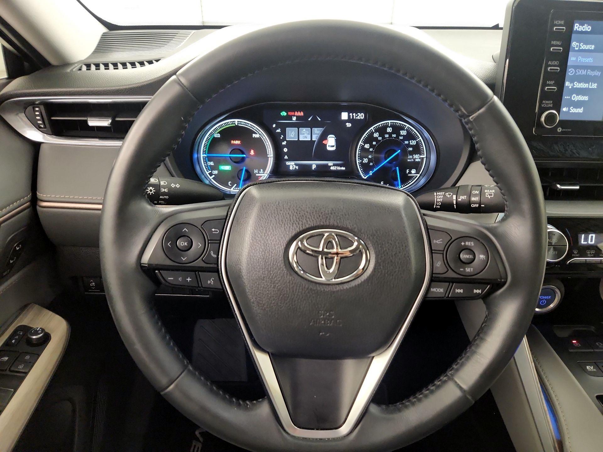 Thumbnail: 2022 Toyota Venza - 10