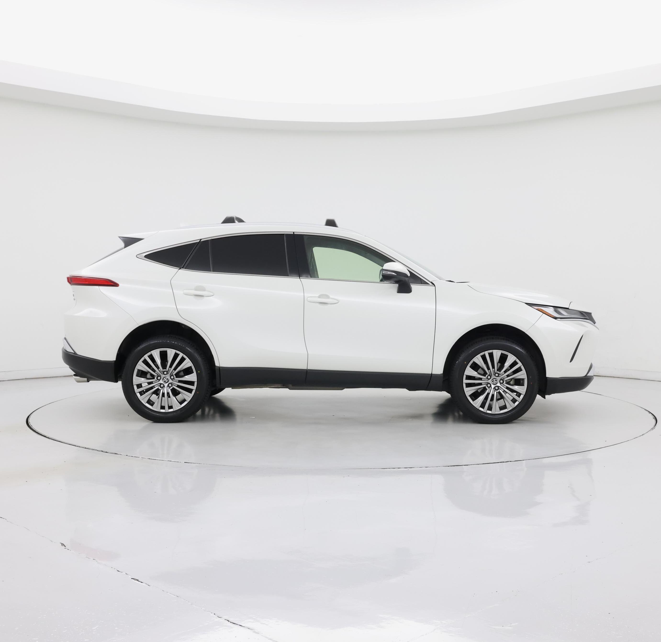 Thumbnail: 2022 Toyota Venza - 7