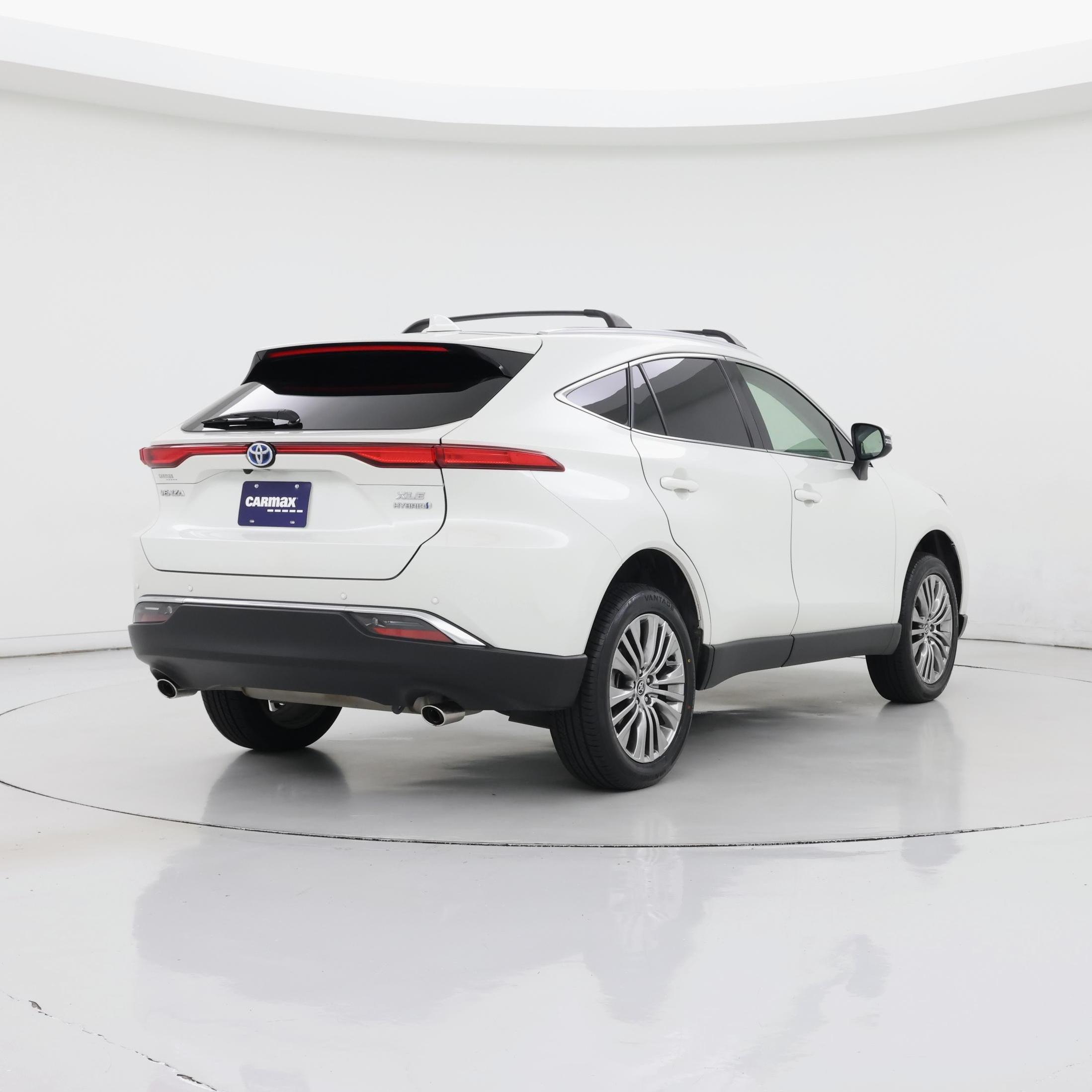 Thumbnail: 2022 Toyota Venza - 8