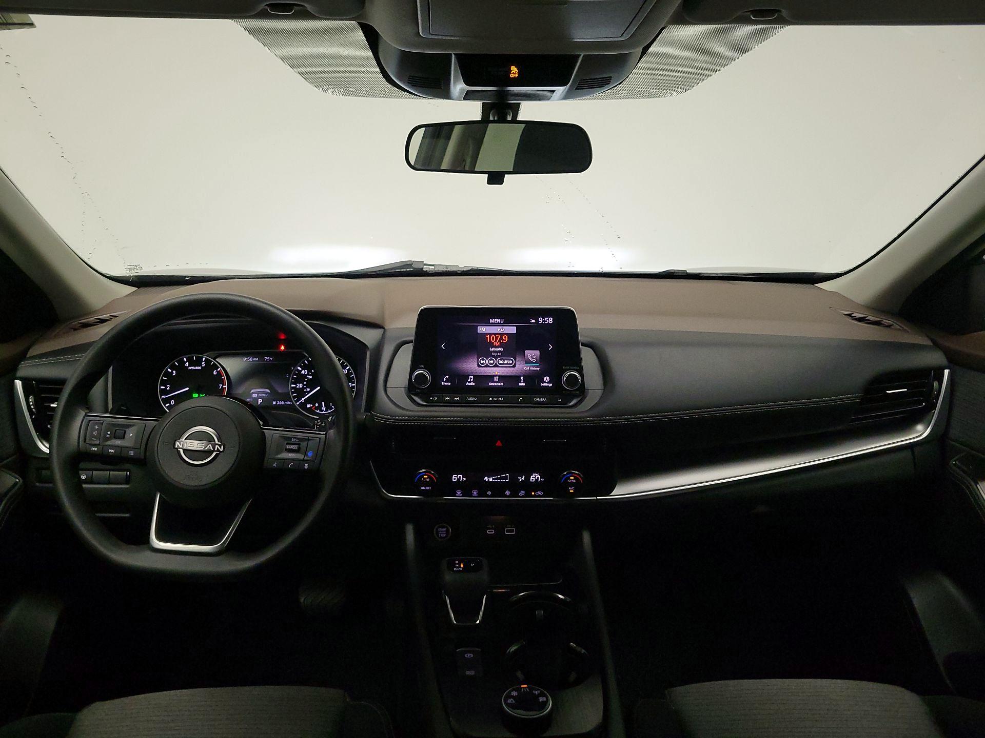 Thumbnail: 2022 Nissan Rogue - 9