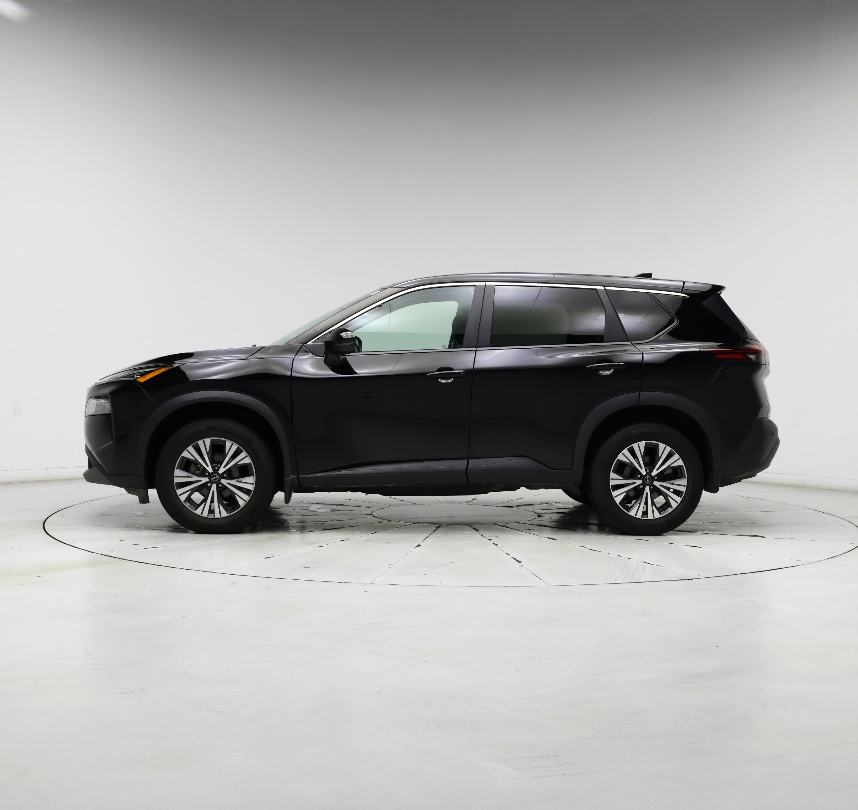 Thumbnail: 2022 Nissan Rogue - 3