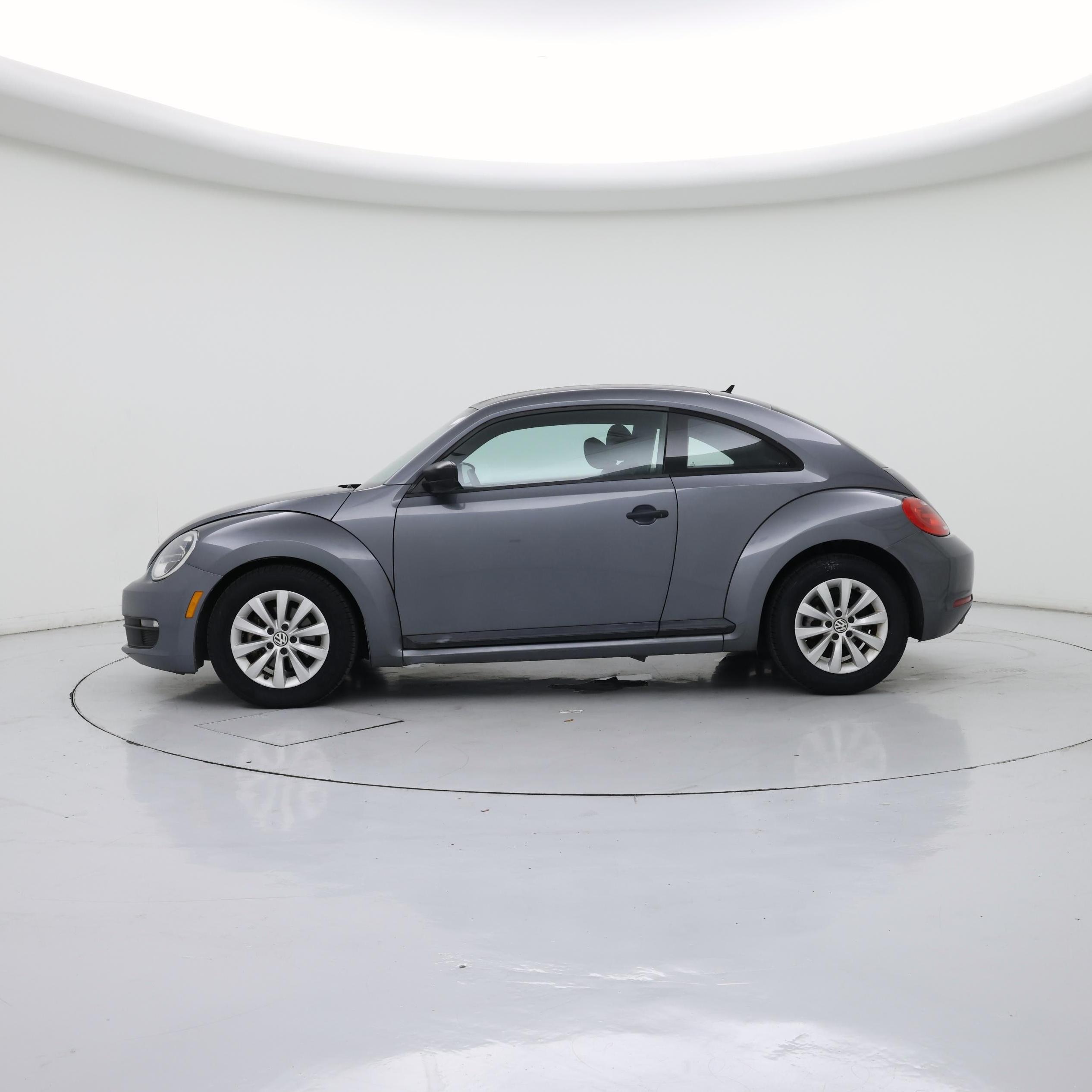 Thumbnail: 2014 Volkswagen Beetle - 3