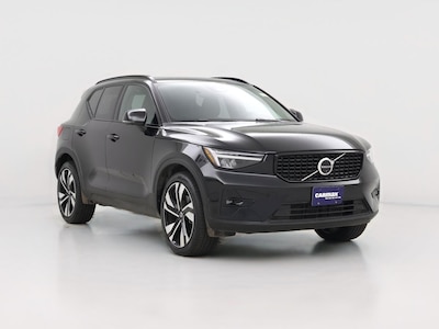 2025 Volvo XC40 B5 Plus Dark Theme