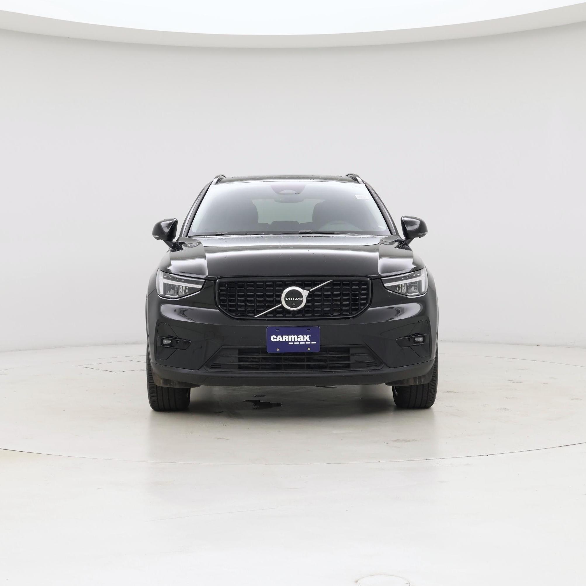 Thumbnail: 2025 Volvo XC40 - 5