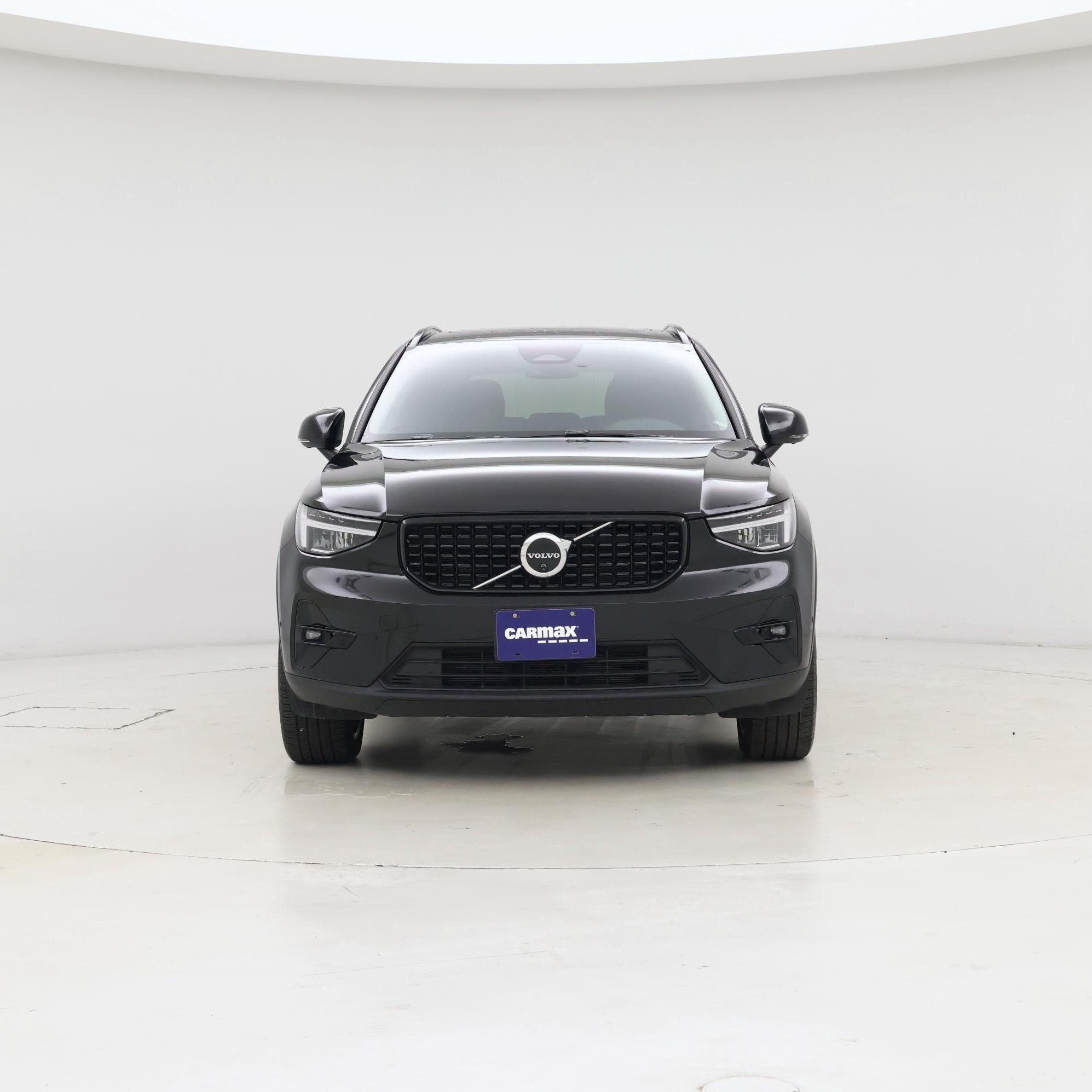 Thumbnail: 2025 Volvo XC40 - 5