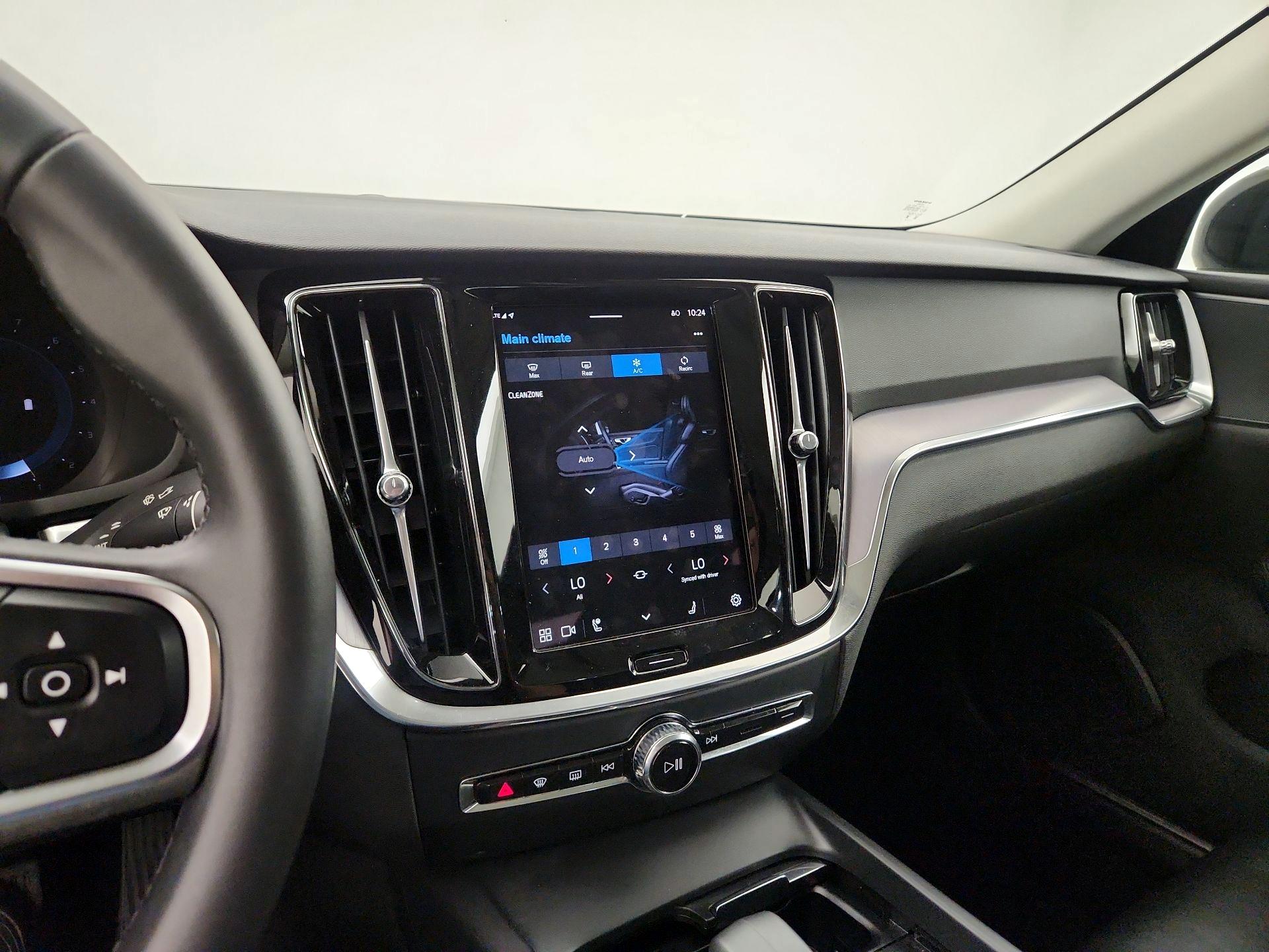 Thumbnail: 2025 Volvo S60 - 13