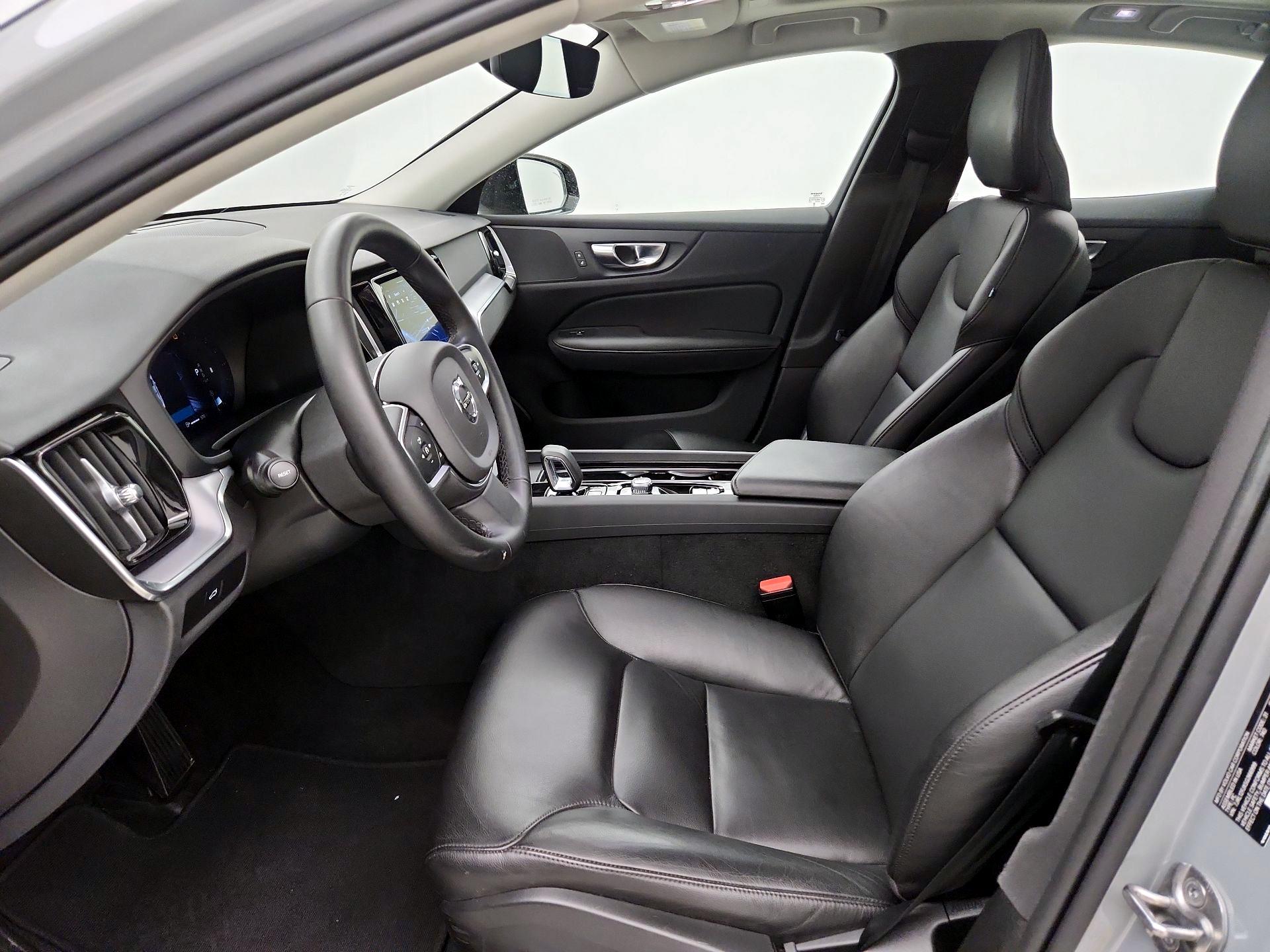 Thumbnail: 2025 Volvo S60 - 11
