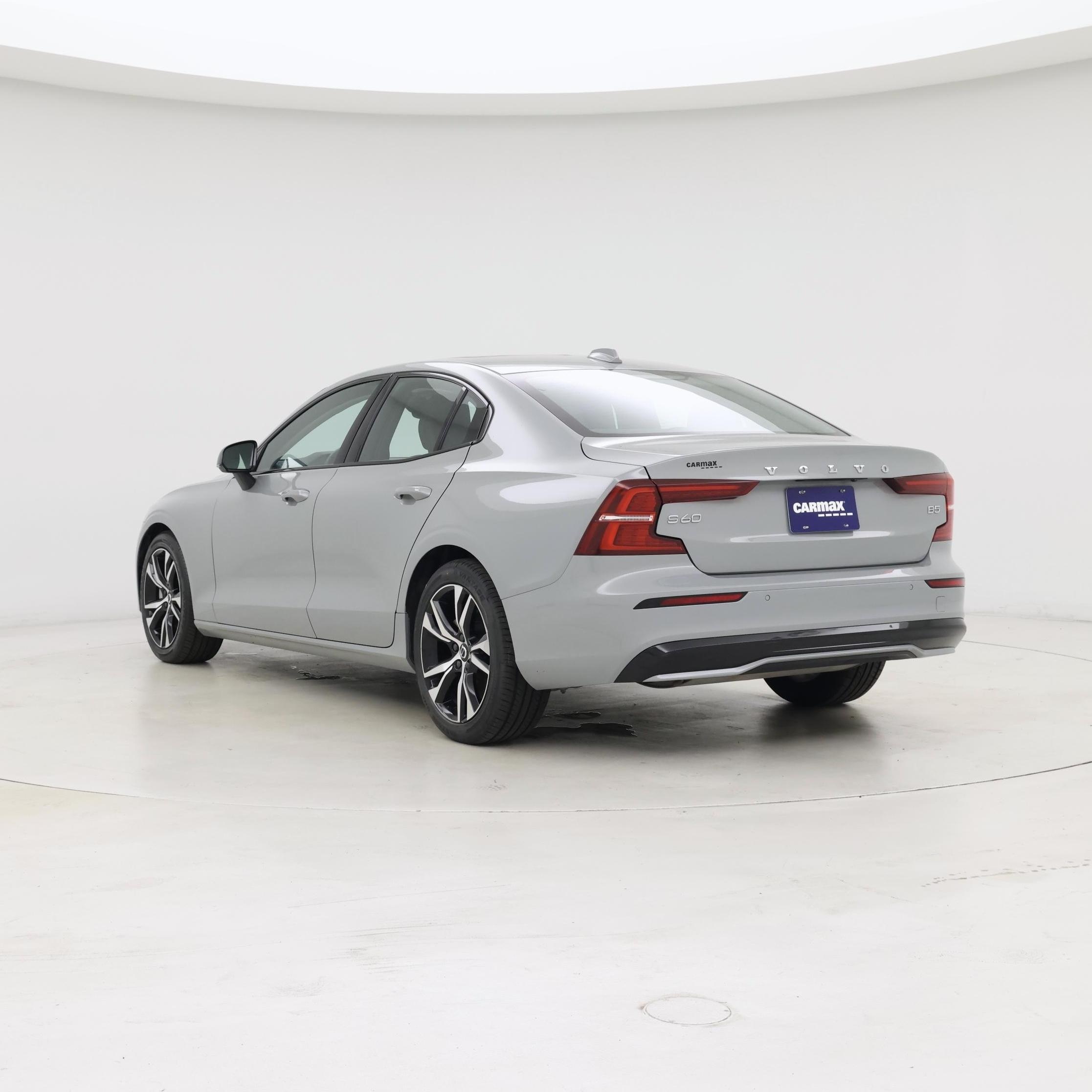 Thumbnail: 2025 Volvo S60 - 2