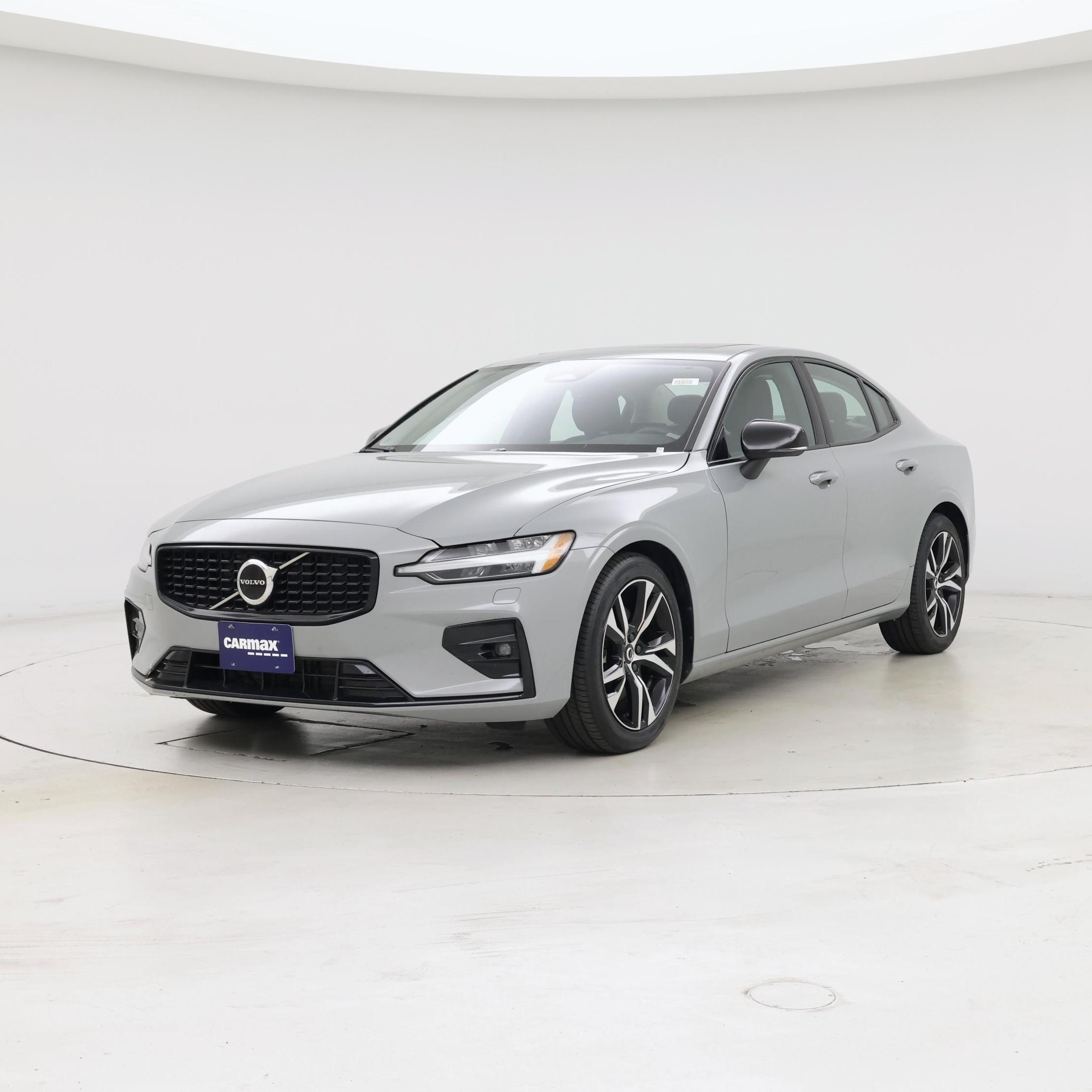 Thumbnail: 2025 Volvo S60 - 4