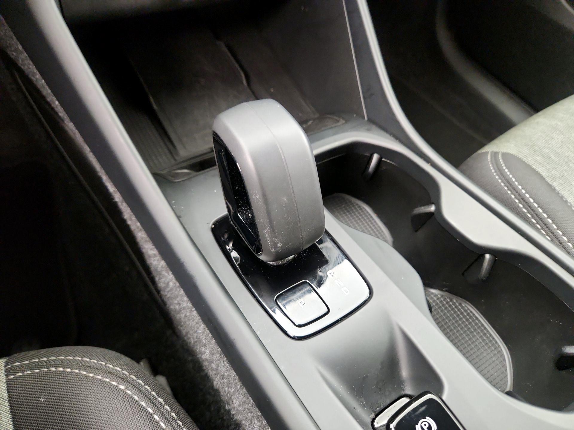 Thumbnail: 2025 Volvo XC40 - 15
