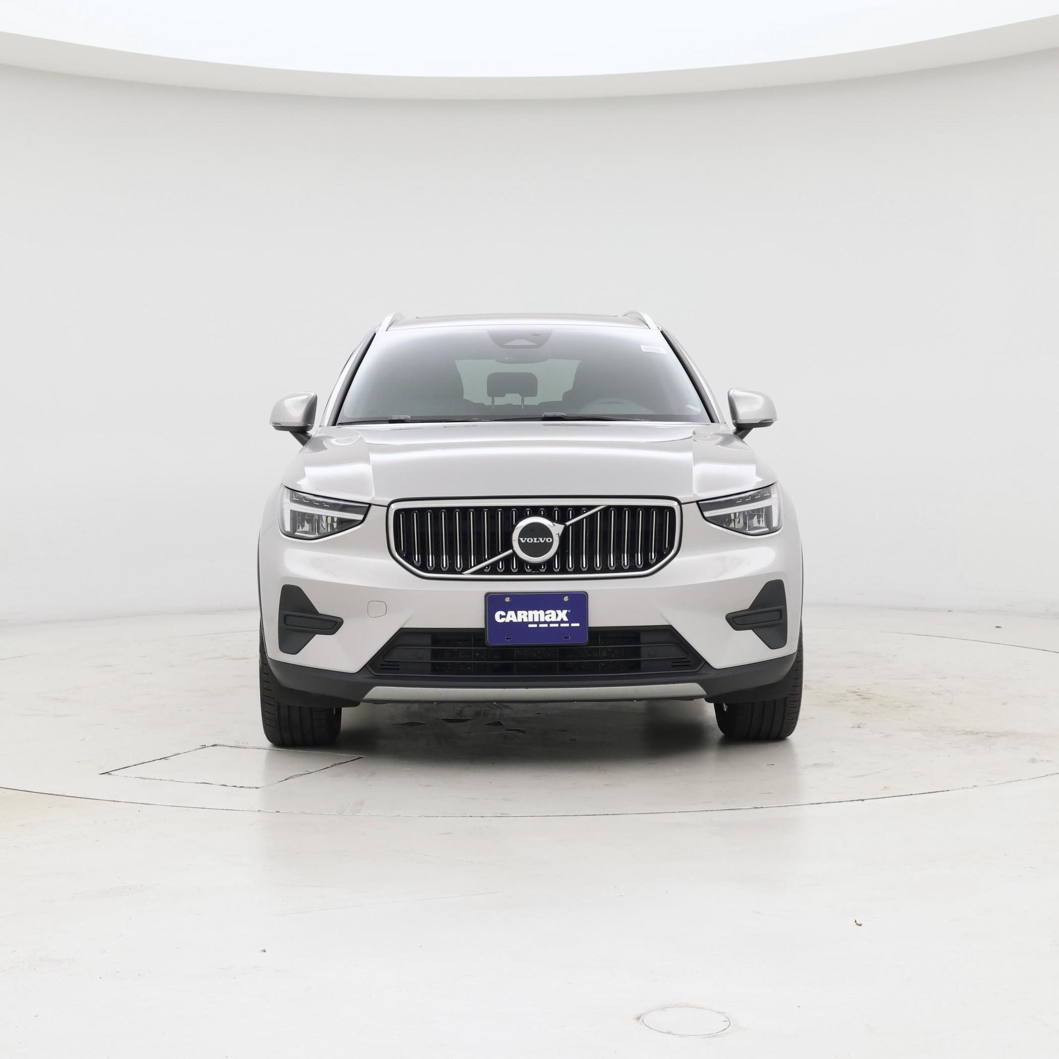 Thumbnail: 2025 Volvo XC40 - 5