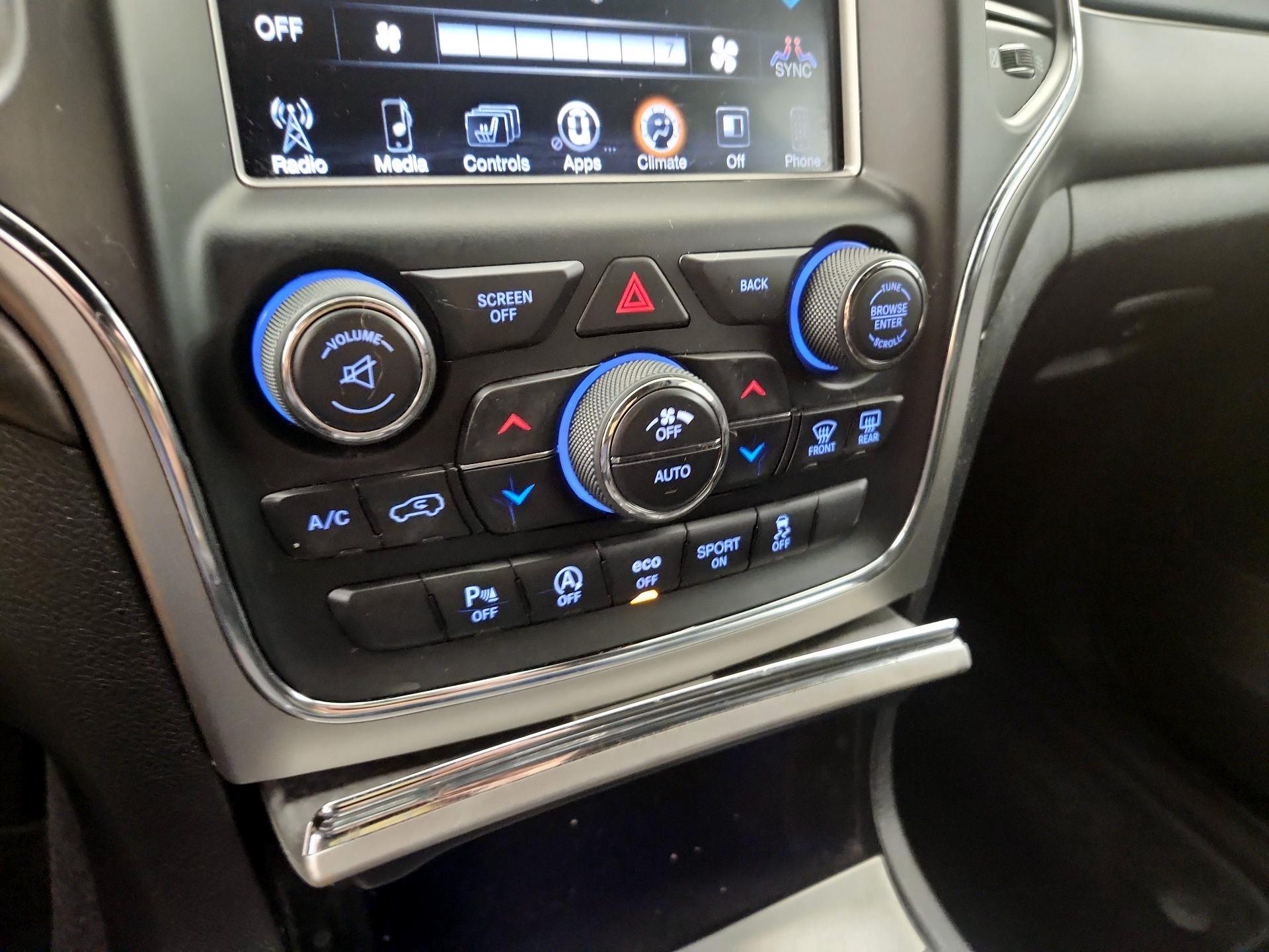 Thumbnail: 2017 Jeep Grand Cherokee - 16