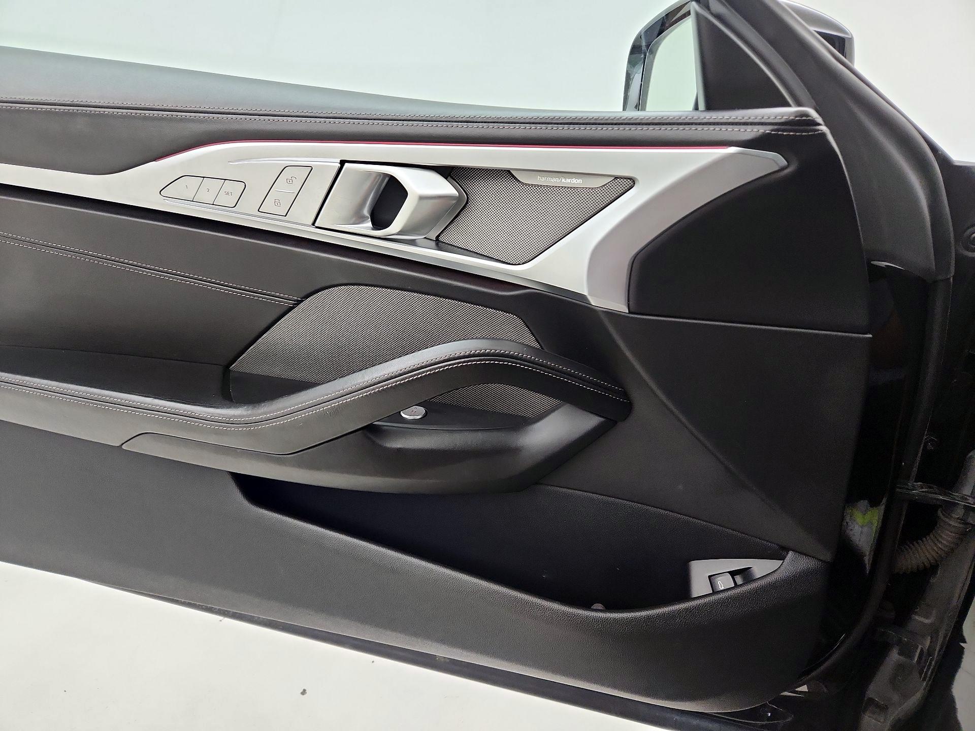 Thumbnail: 2023 BMW 8 Series - 10