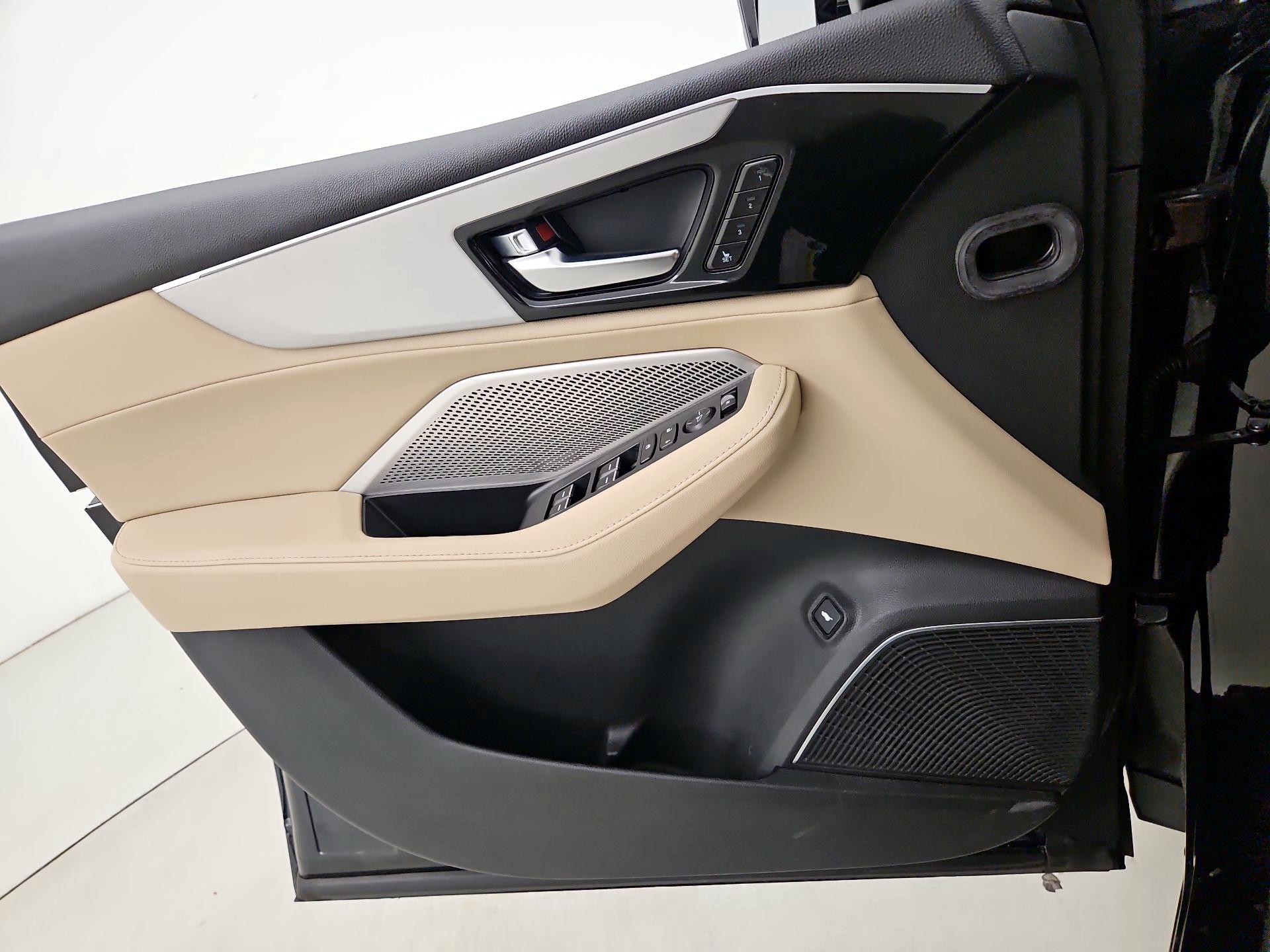 Thumbnail: 2023 Acura MDX - 12