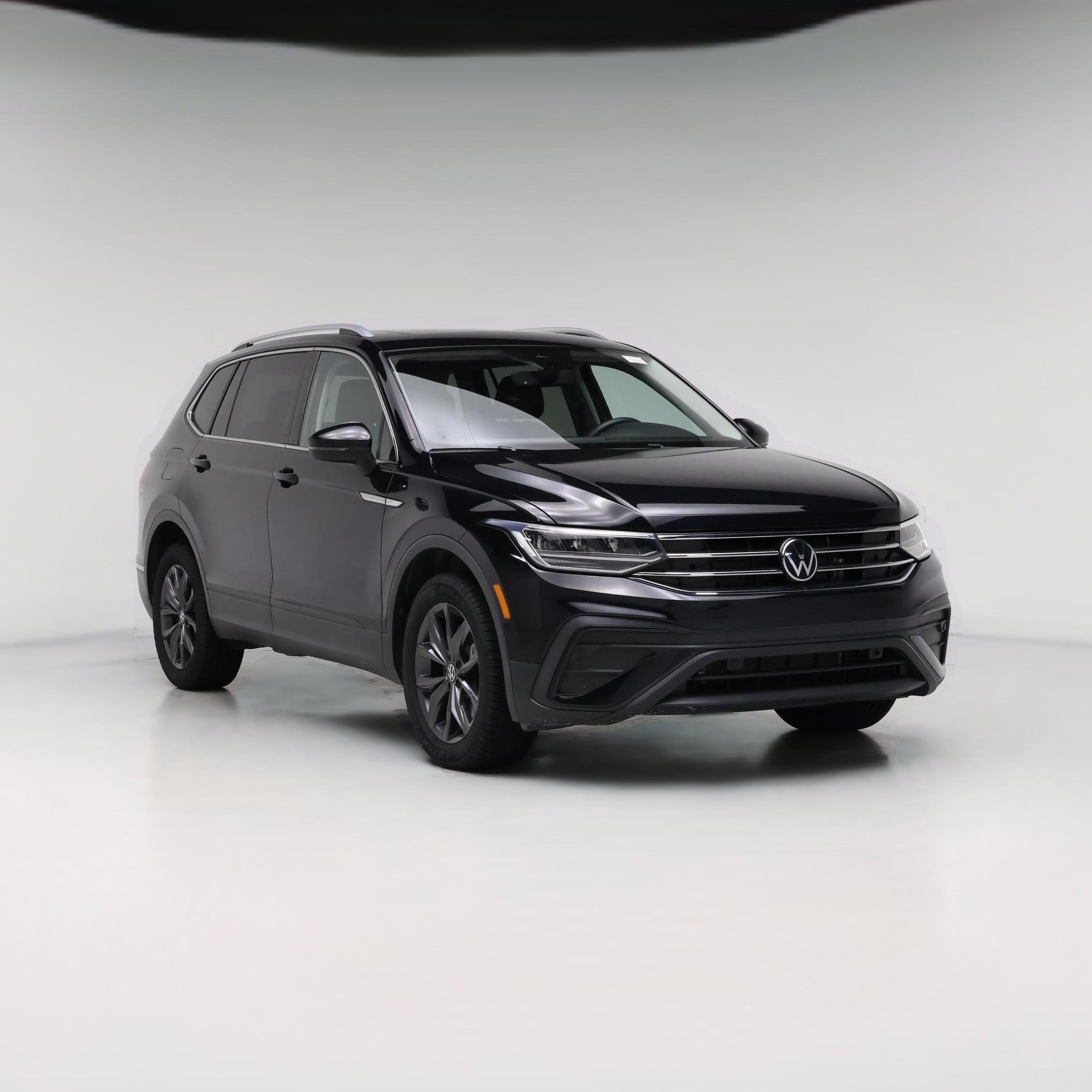 Thumbnail: 2022 Volkswagen Tiguan - 1
